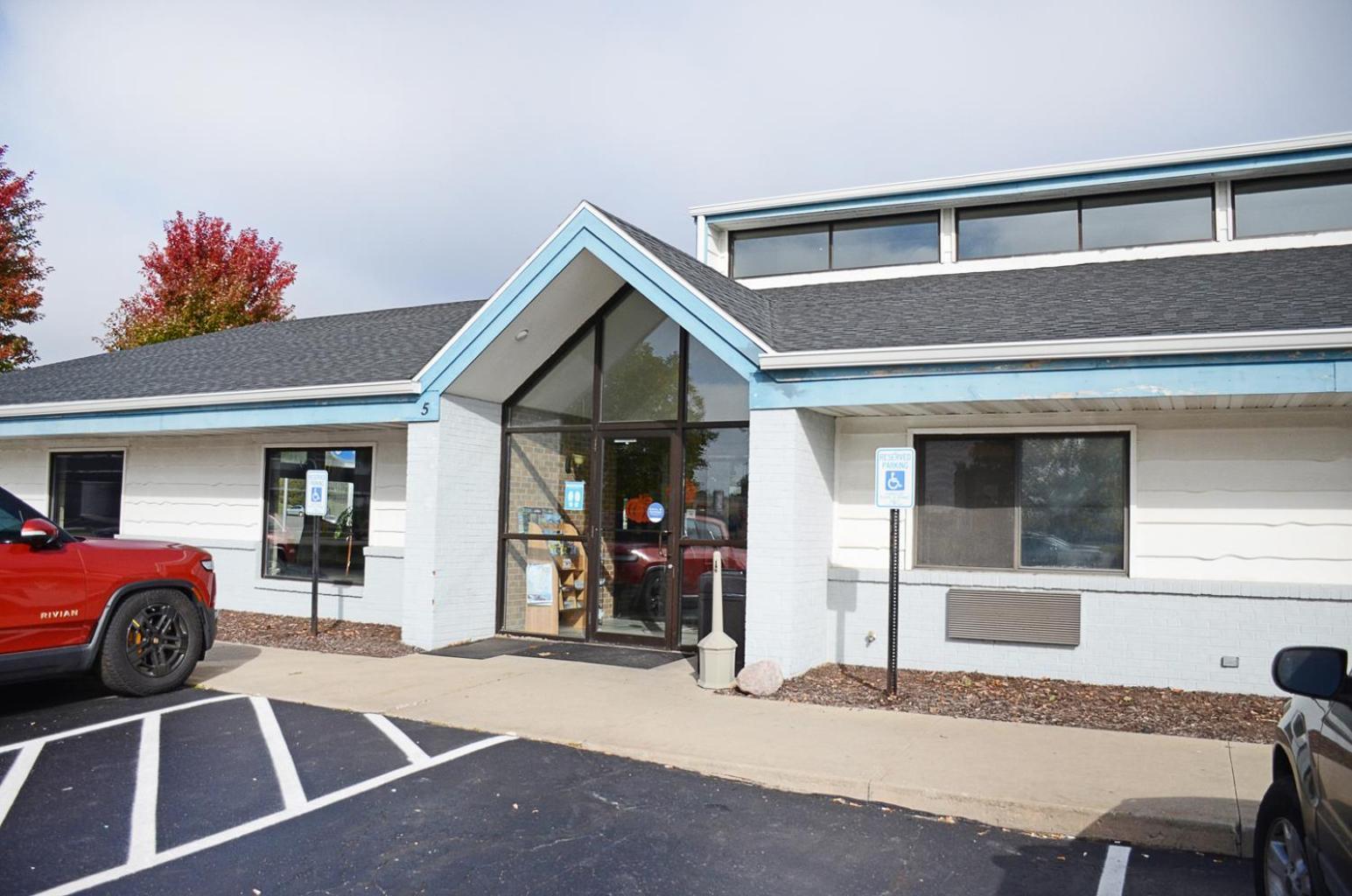 Baymont by Wyndham Waupun photo 8