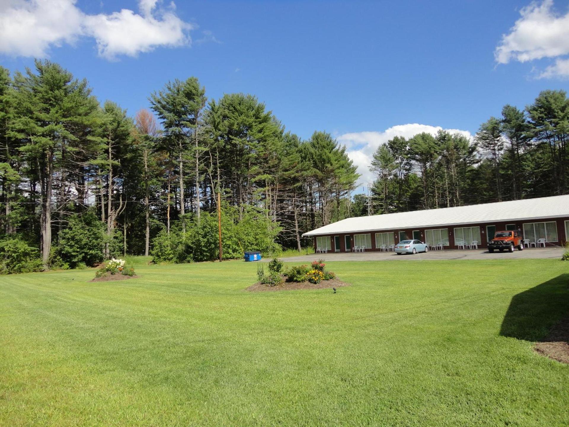 Sara Glen Motel - Saratoga Springs-Glens Falls photo 45