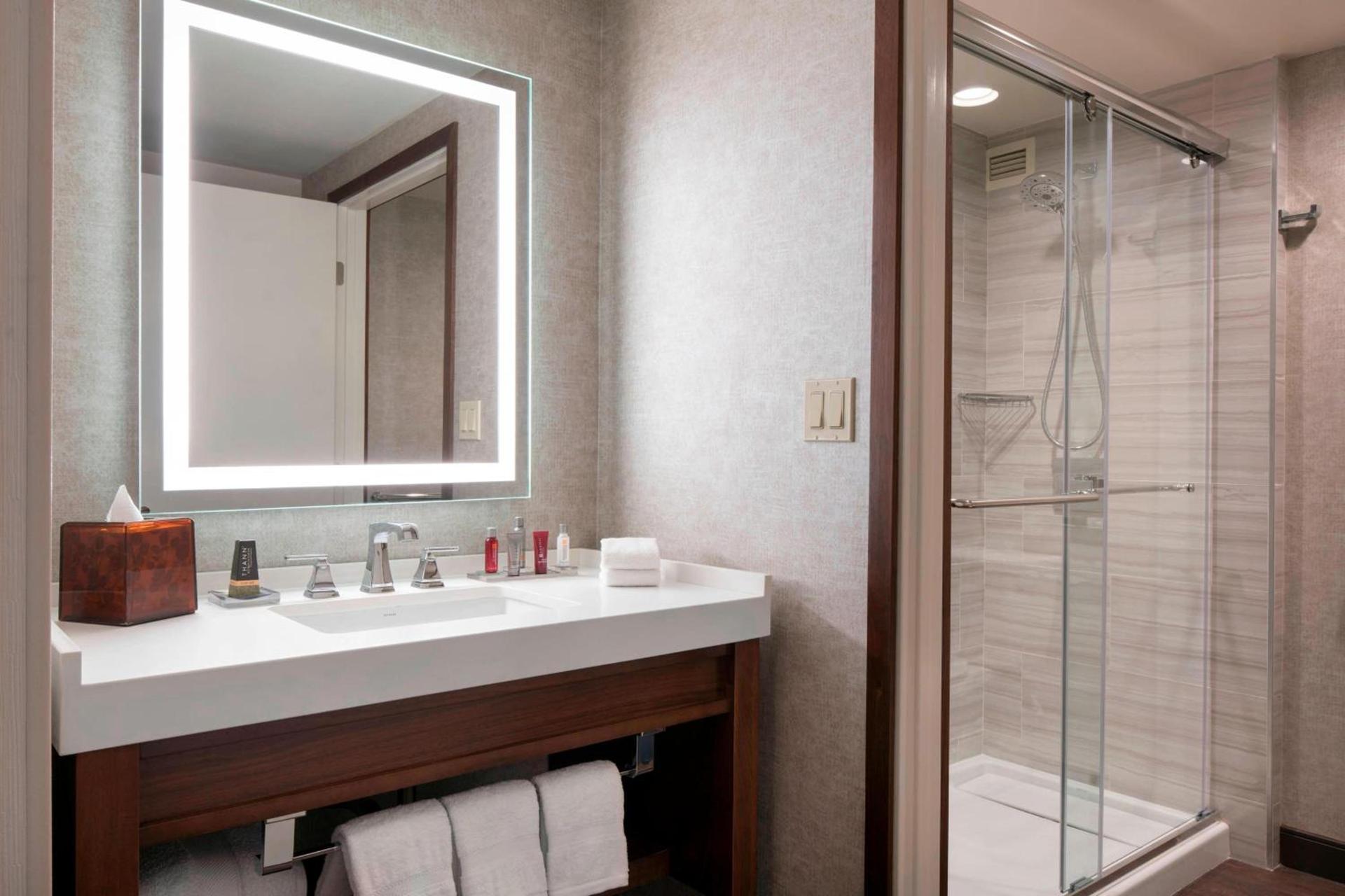 Fullerton Marriott at California State University photo 23