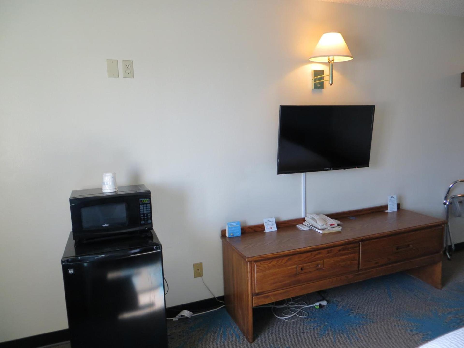 Days Inn by Wyndham Alamosa photo 74