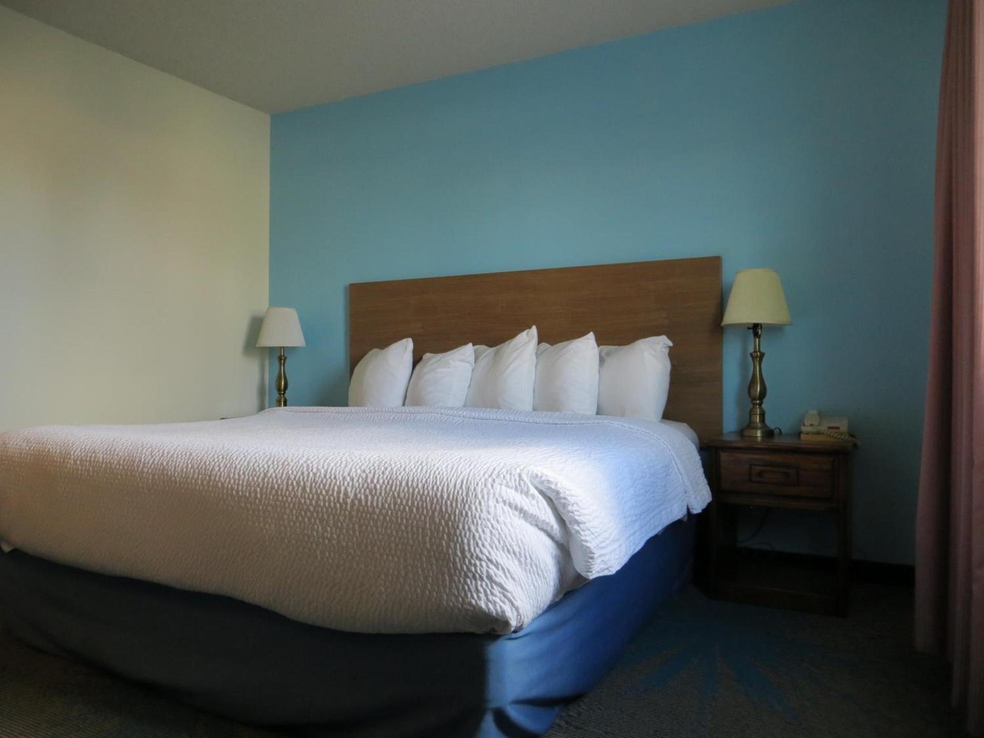 Days Inn by Wyndham Alamosa photo 75