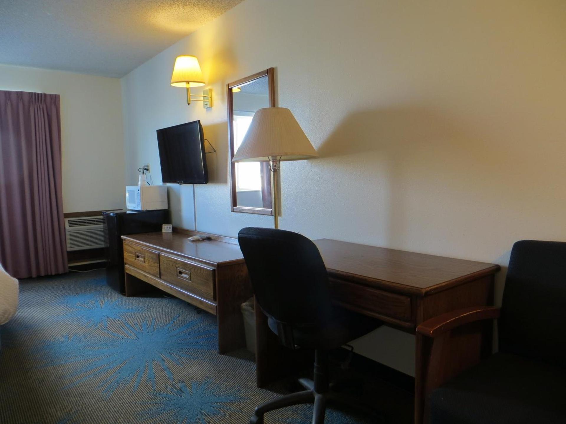 Days Inn by Wyndham Alamosa photo 76