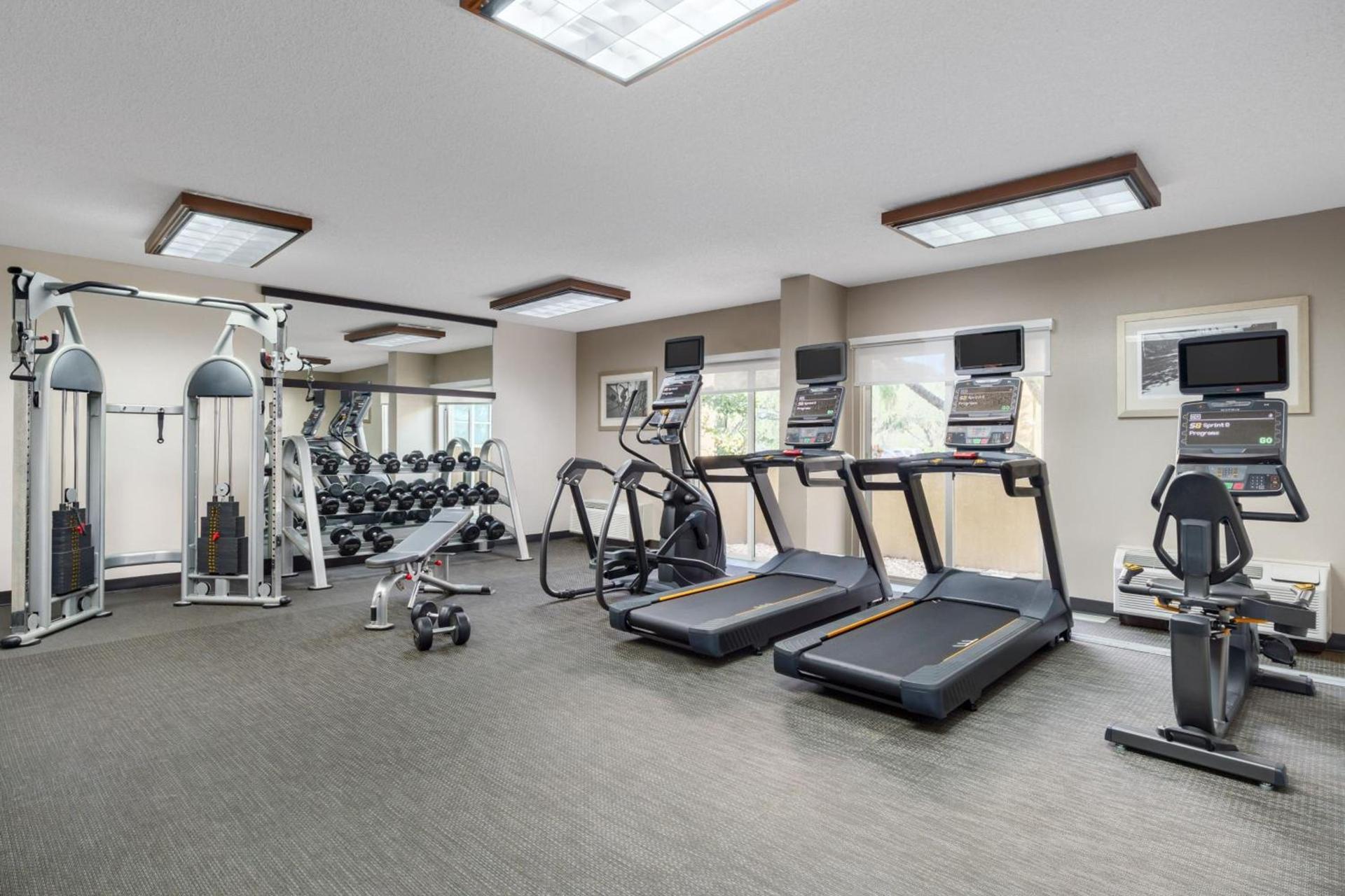 Courtyard by Marriott Fort Lauderdale North/Cypress Creek photo 40