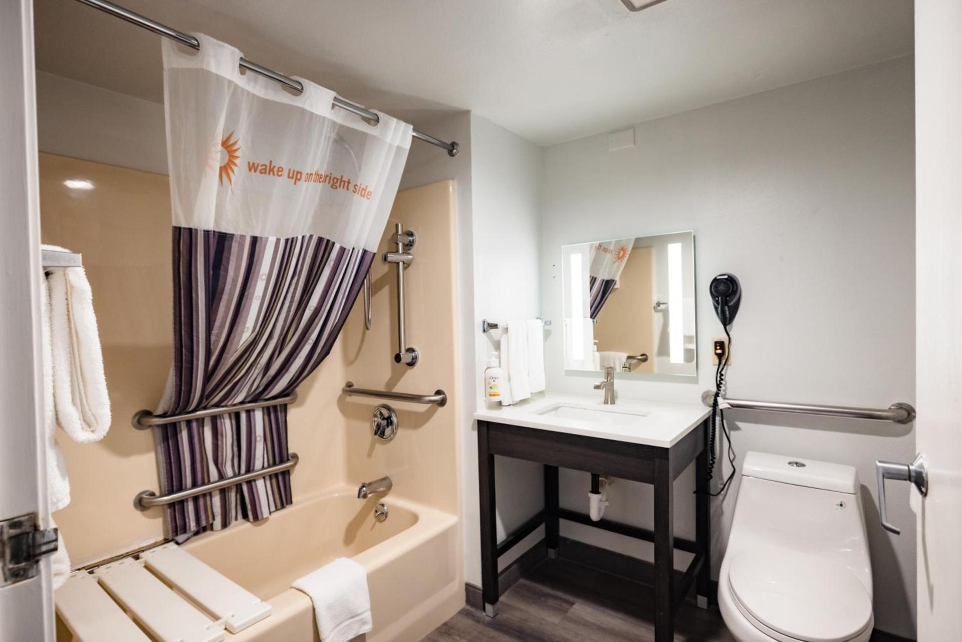 La Quinta Inn by Wyndham Tampa Near Busch Gardens photo 57