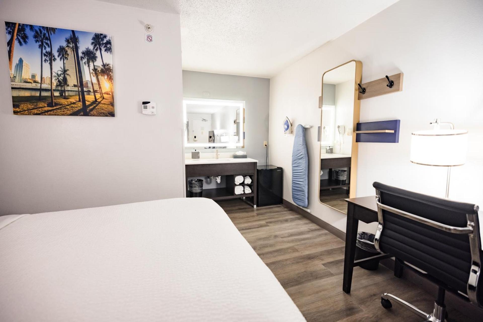 La Quinta Inn by Wyndham Tampa Near Busch Gardens photo 63