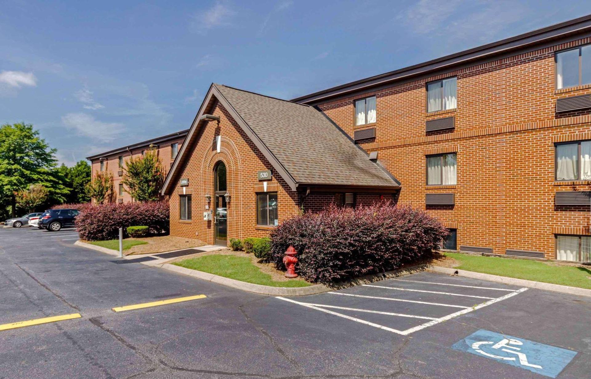Studio 6 Suites Greenville, SC - Haywood Mall photo 1