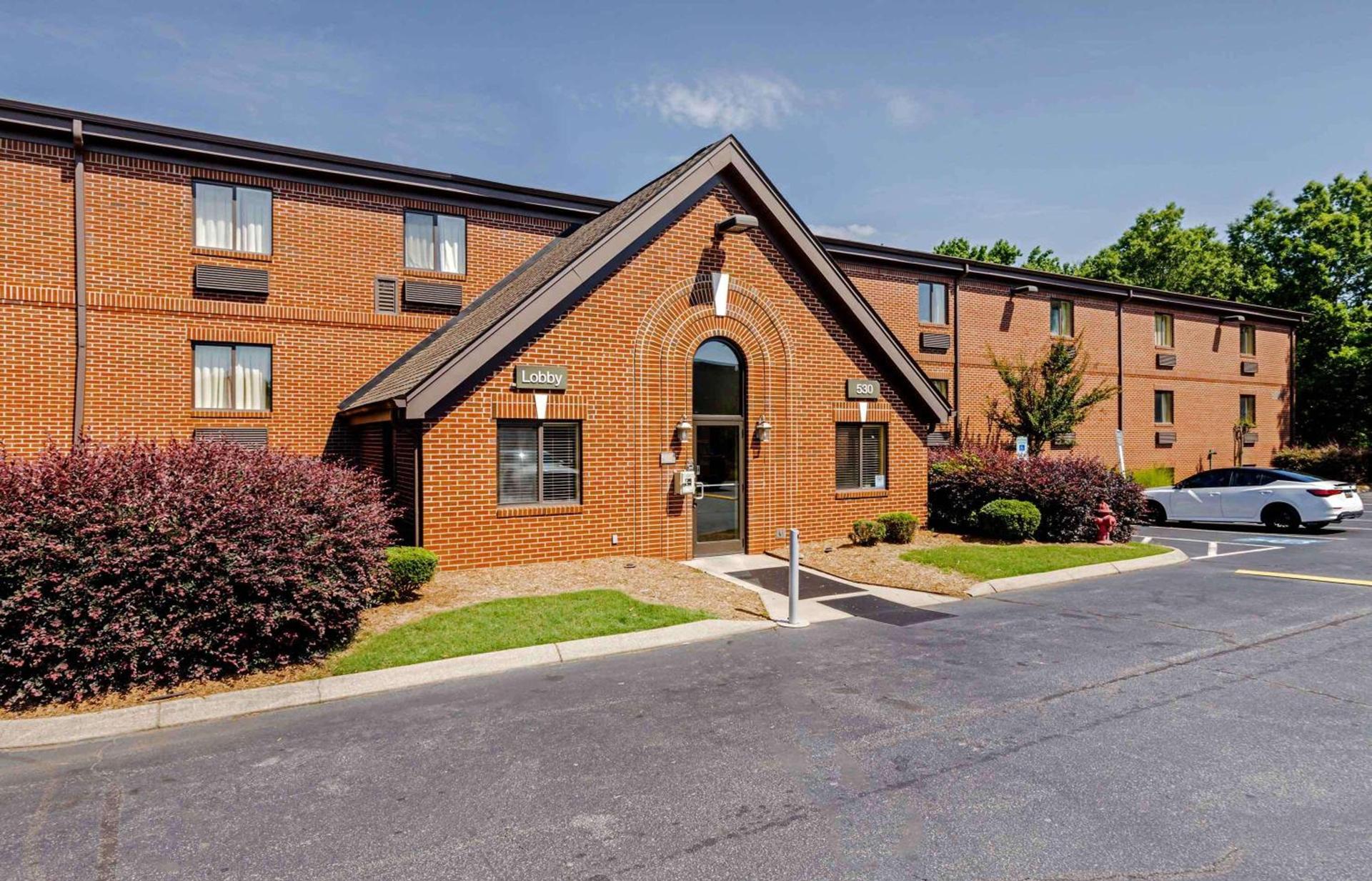 Studio 6 Suites Greenville, SC - Haywood Mall photo 2