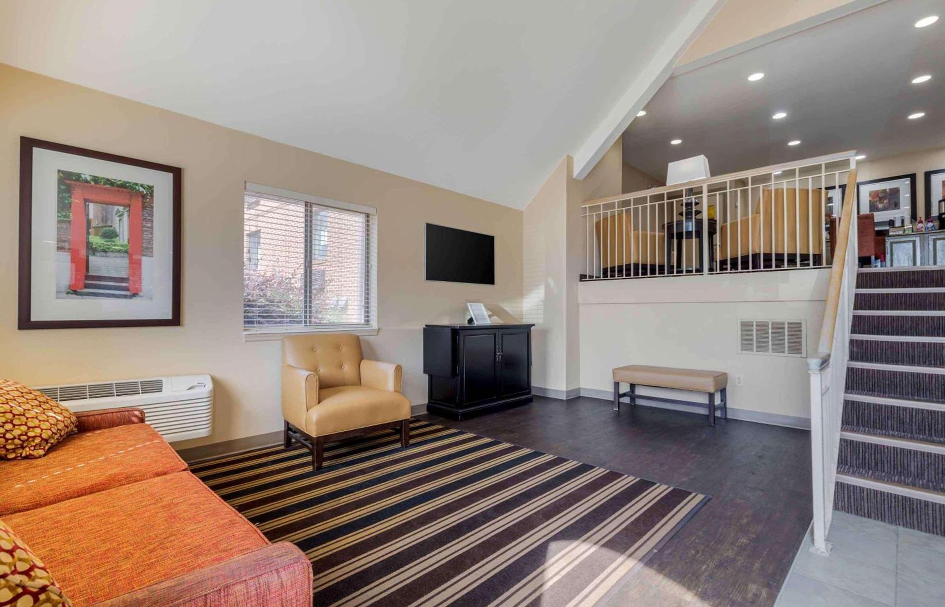 Studio 6 Suites Greenville, SC - Haywood Mall photo 5
