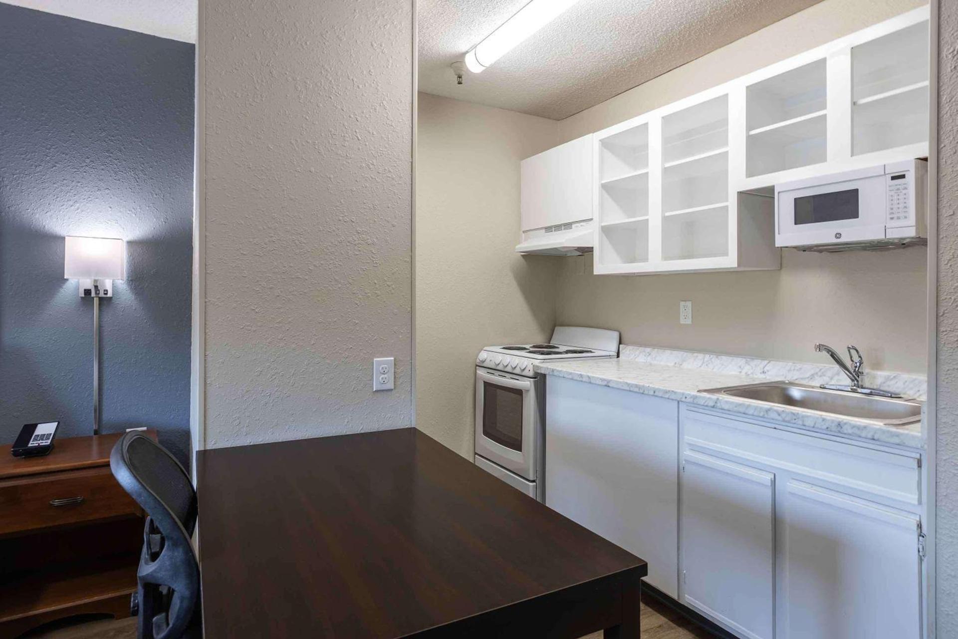 Extended Stay America Suites - Columbia - Greystone photo 13