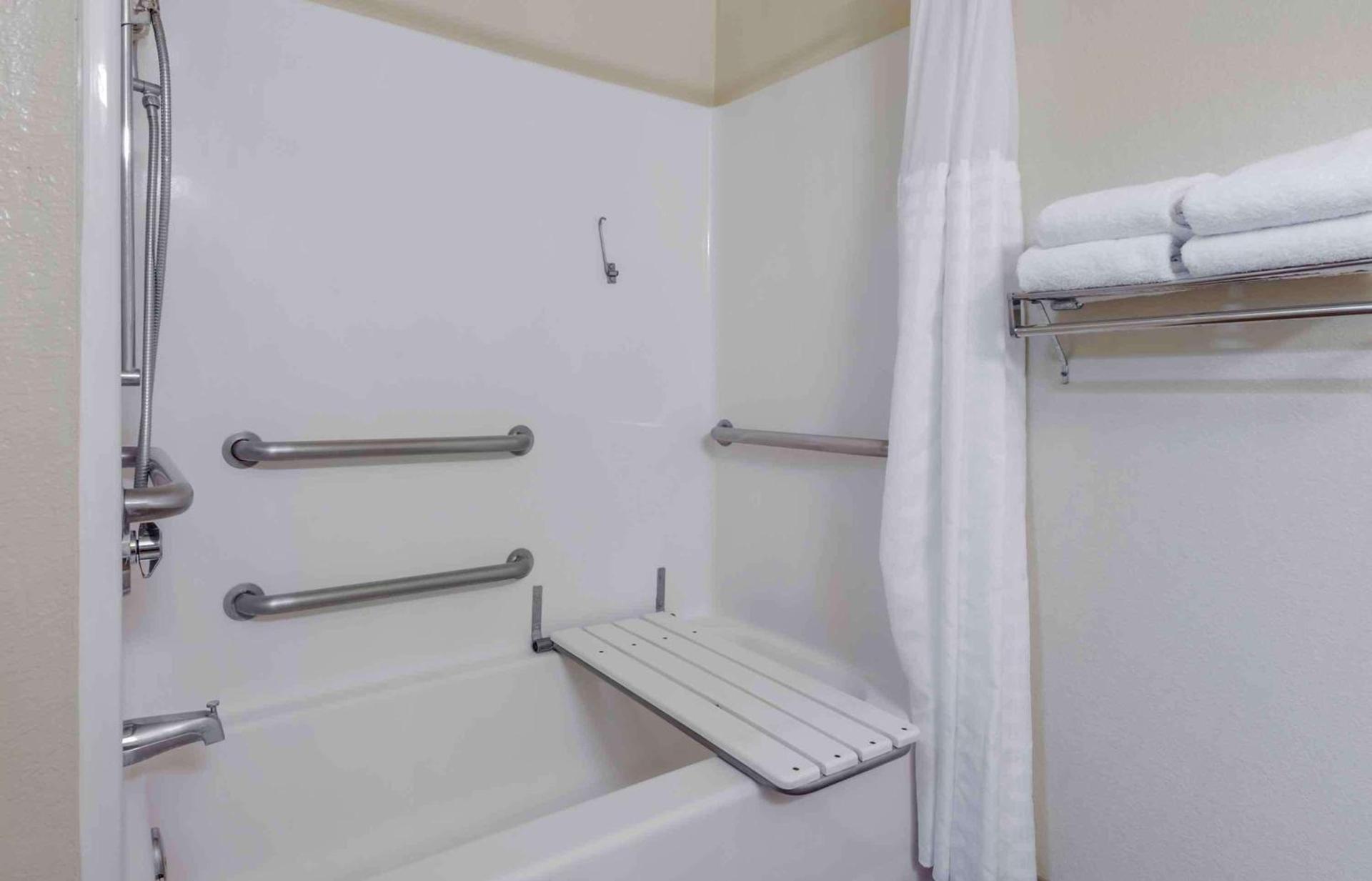 Extended Stay America Suites - Columbia - Greystone photo 28