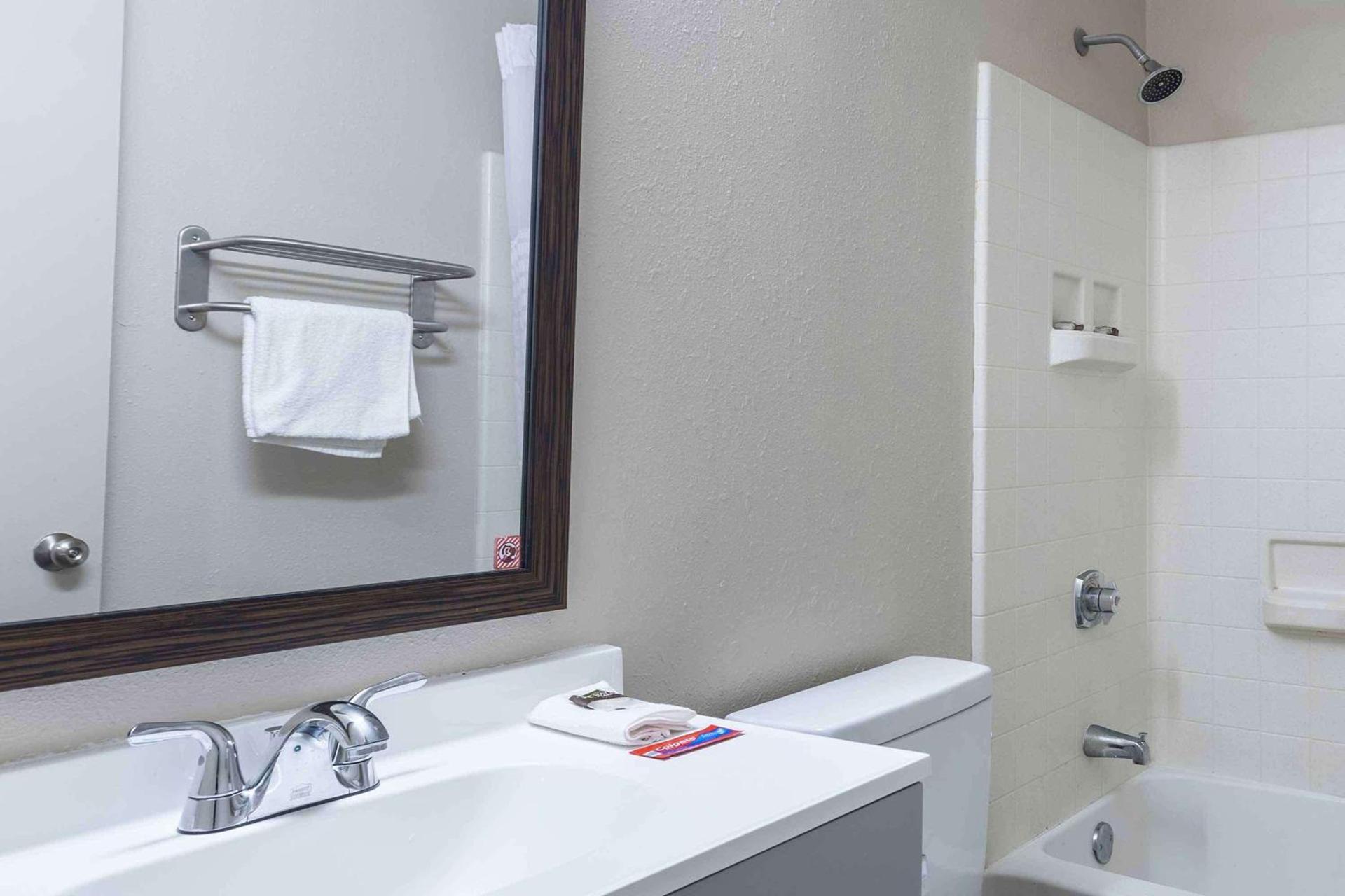 Extended Stay America Suites - Columbia - Greystone photo 29