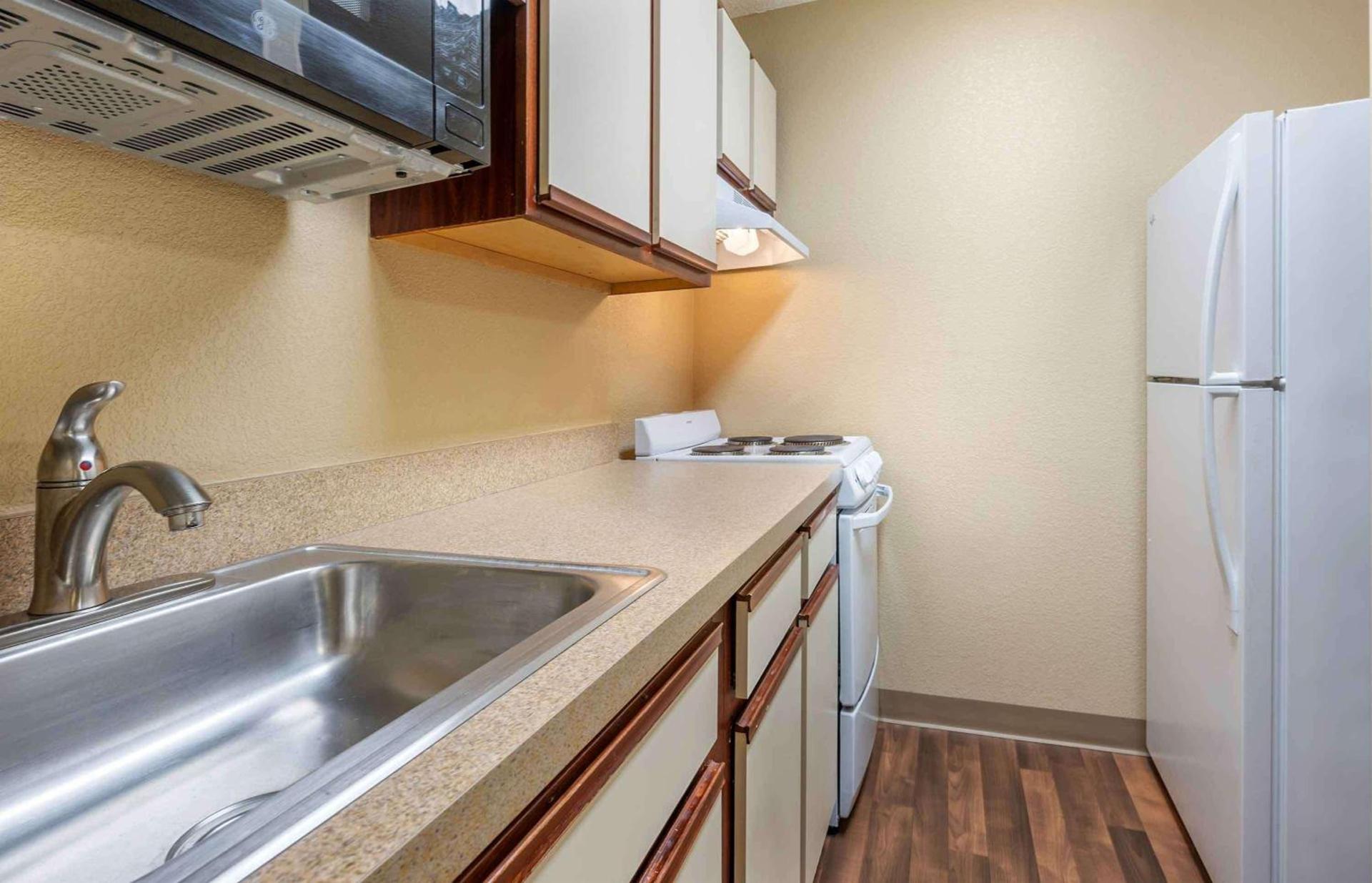 Studio 6 Extended Stay Florence KY - Meijer Dr Cincinnati photo 28