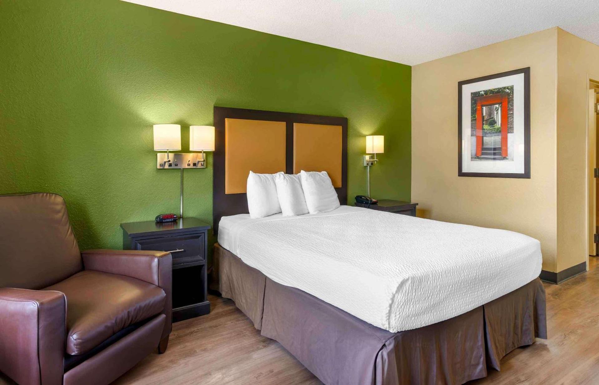 Extended Stay America Select Suites - Tampa - North - USF - Attractions photo 7