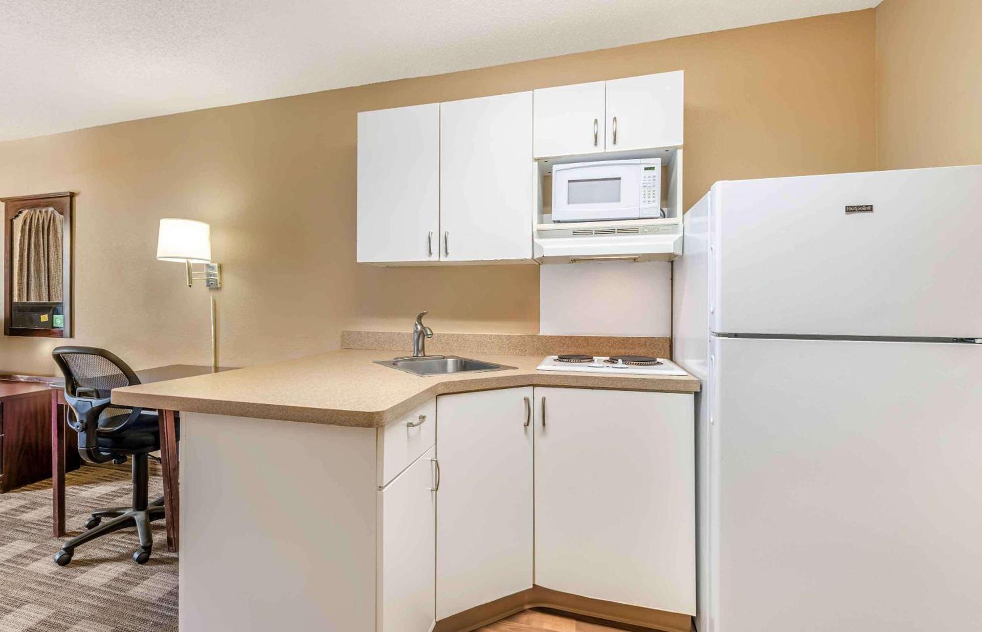 Extended Stay America Suites - Minneapolis - Maple Grove photo 20