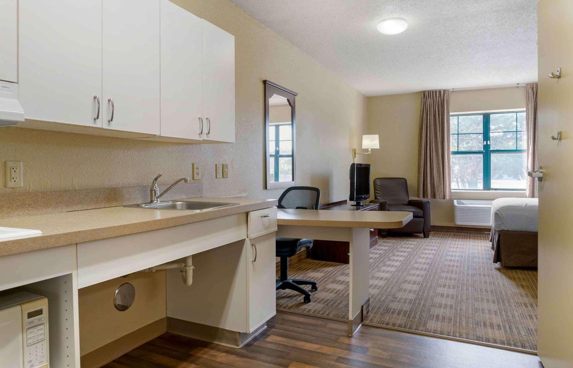 Extended Stay America Select Suites - Tampa - North - USF - Attractions photo 13