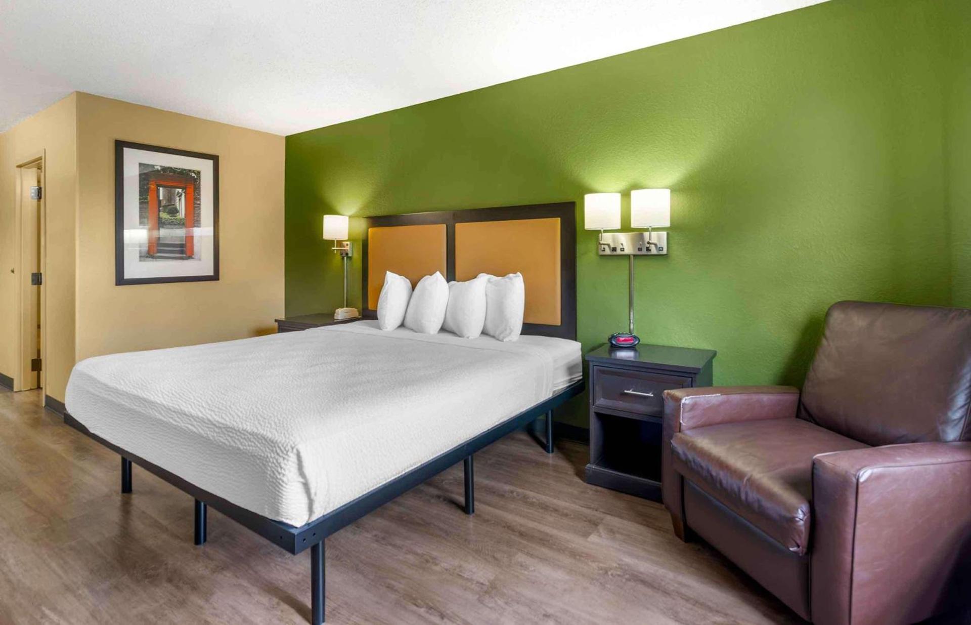 Extended Stay America Select Suites - Tampa - North - USF - Attractions photo 15