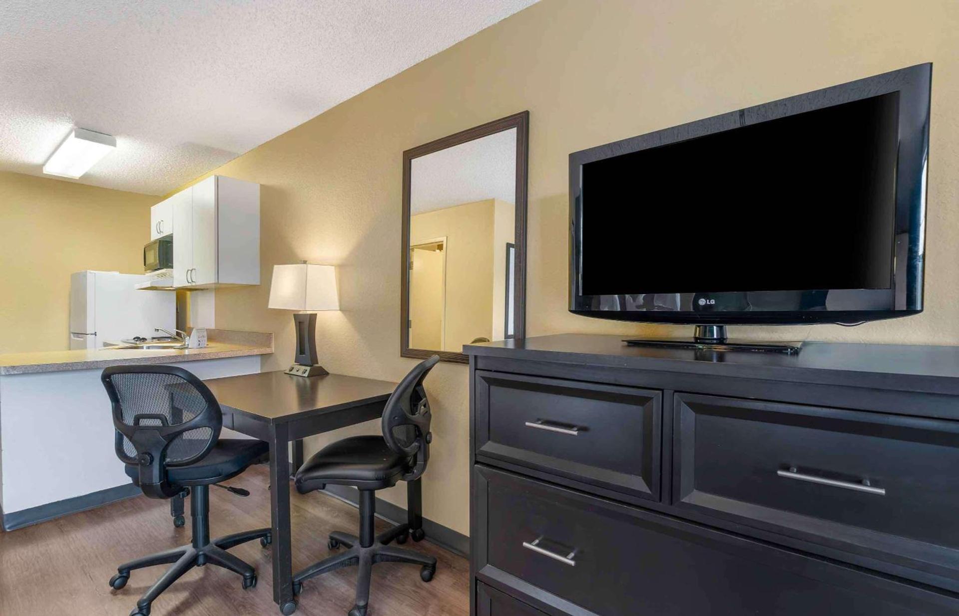 Extended Stay America Select Suites - Tampa - North - USF - Attractions photo 20