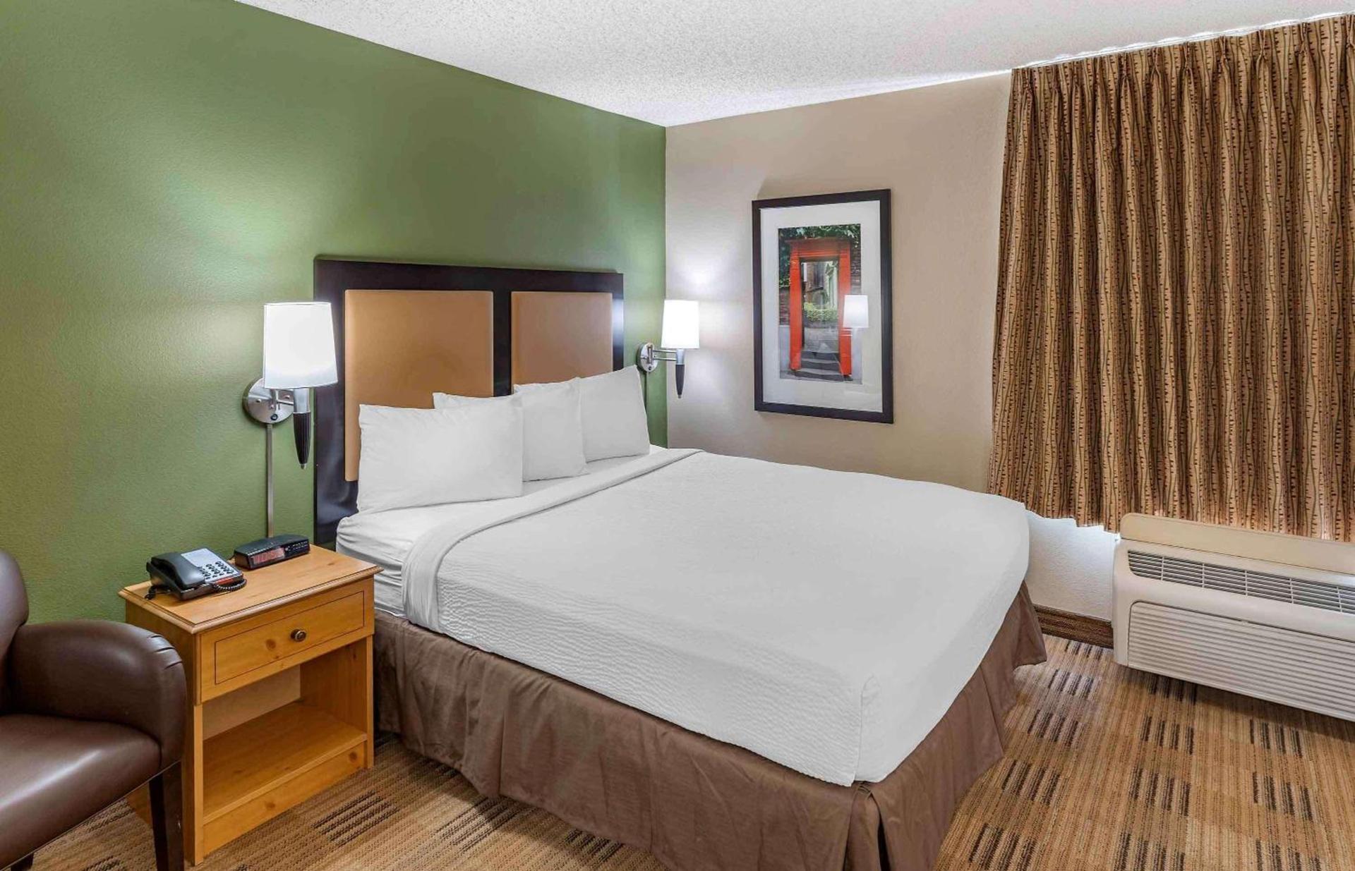 Extended Stay America Suites - Auburn Hills - University Drive photo 7
