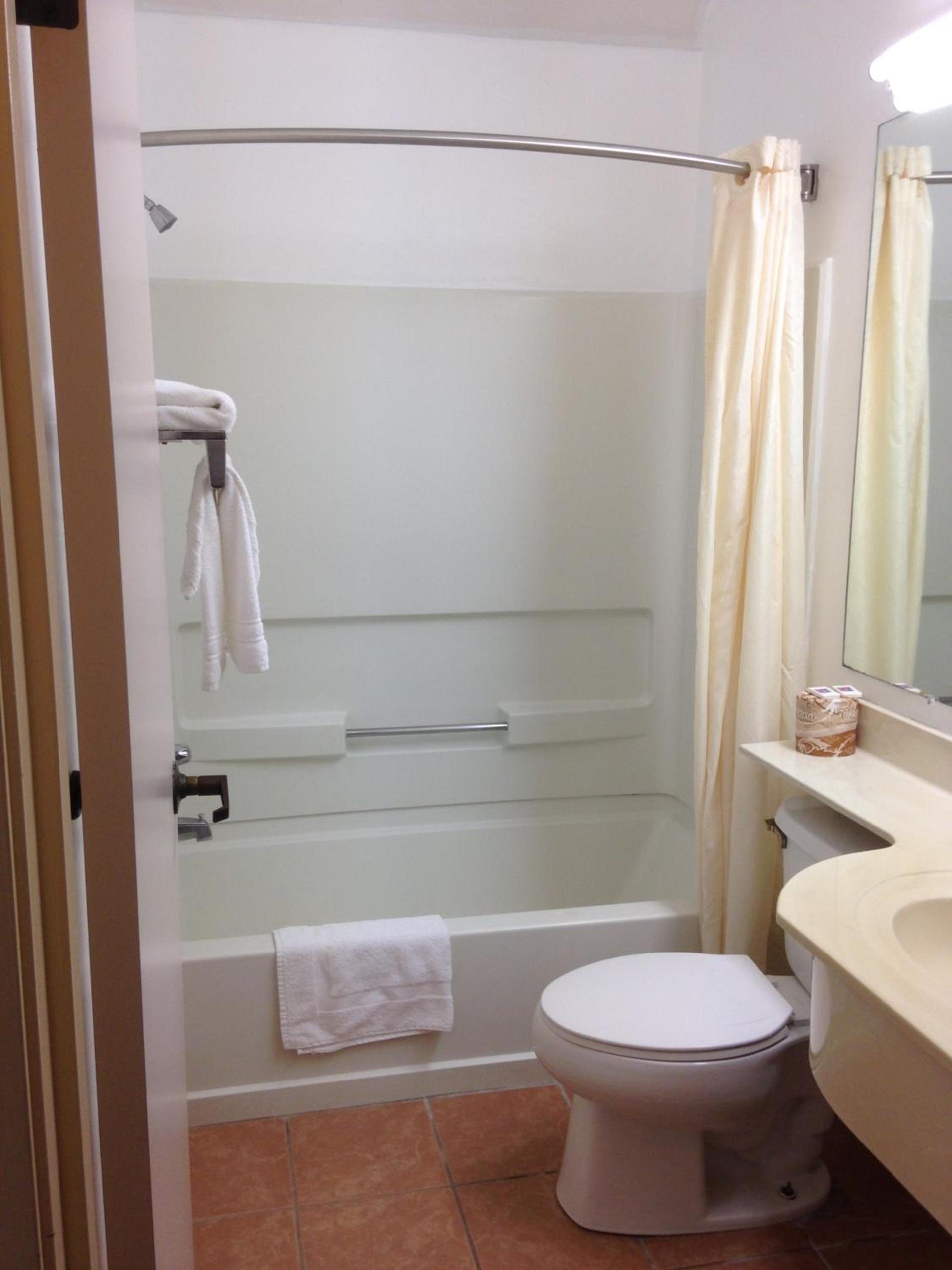 Motel 6-Olathe, KS photo 37