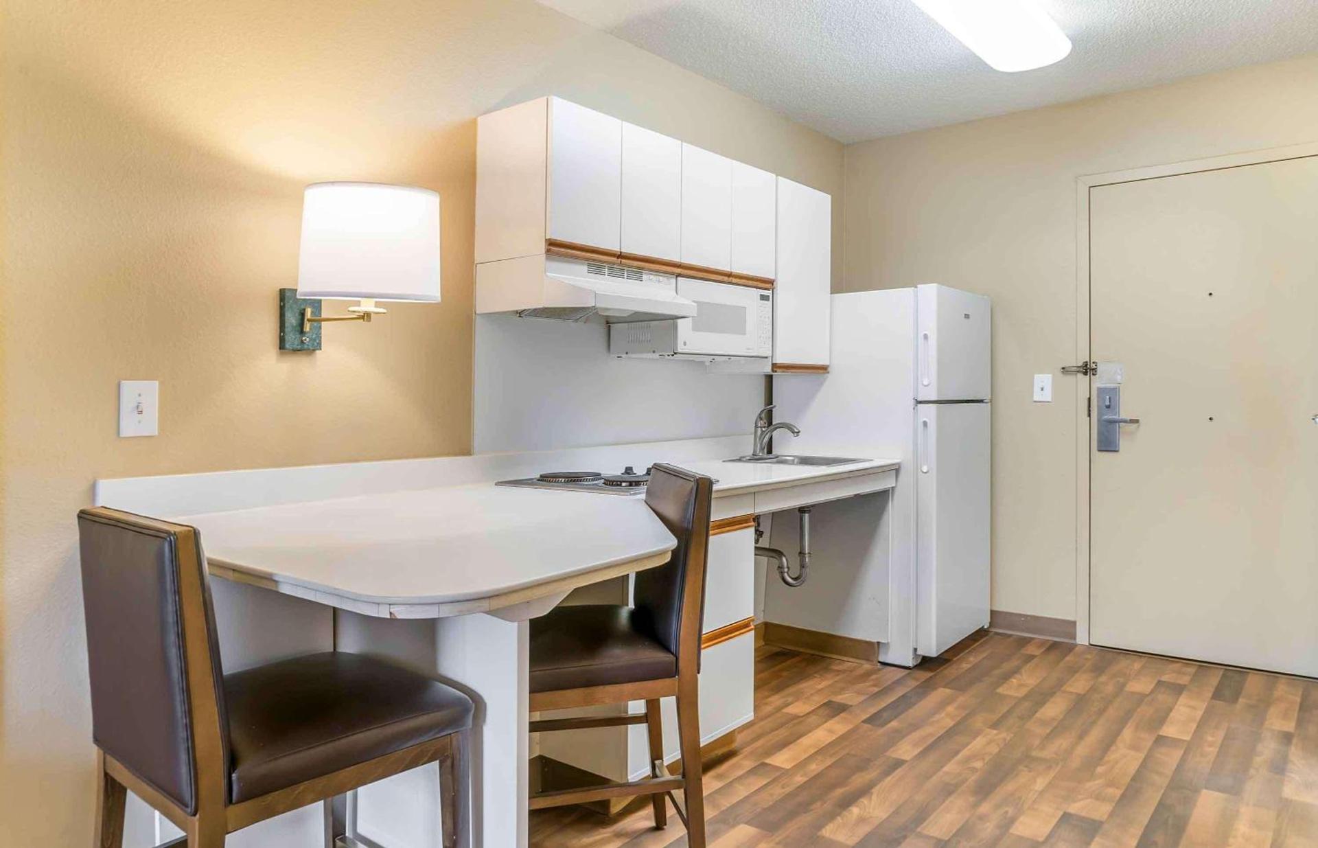 Extended Stay America Suites - Auburn Hills - University Drive photo 14