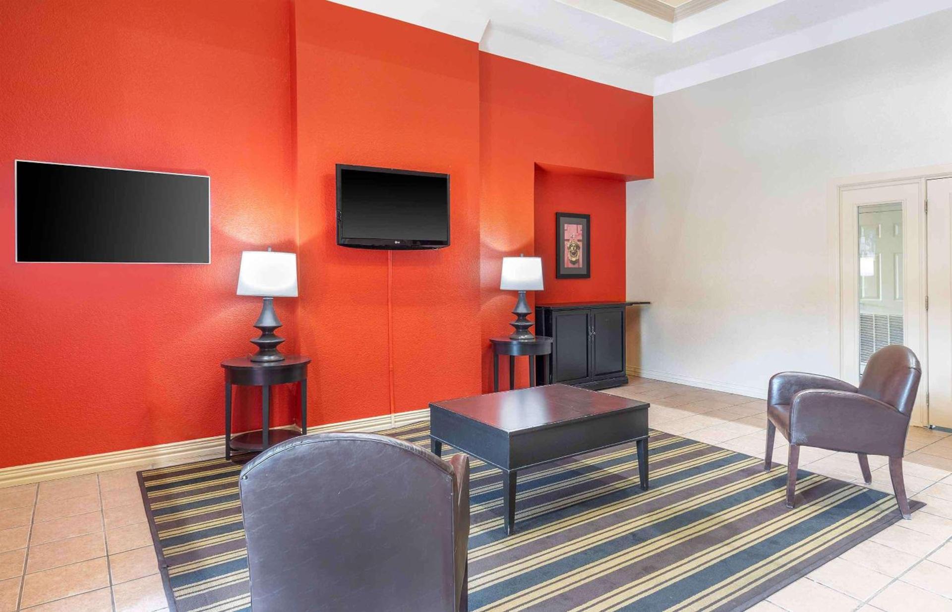 Hawthorn Extended Stay by Wyndham DFW Airport North photo 3