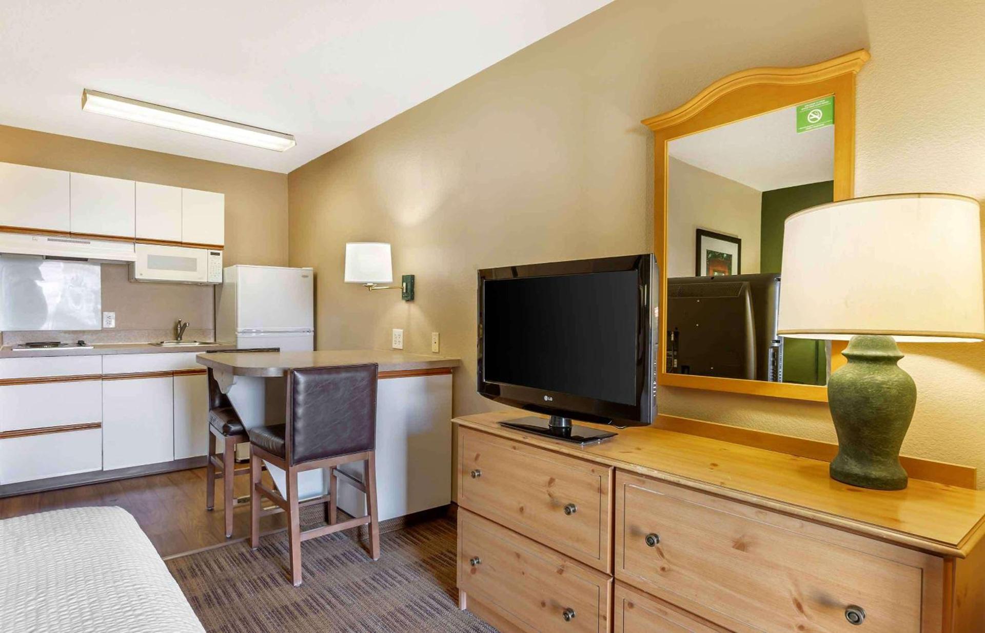 Extended Stay America Select Suites - Phoenix - Mesa - West photo 11