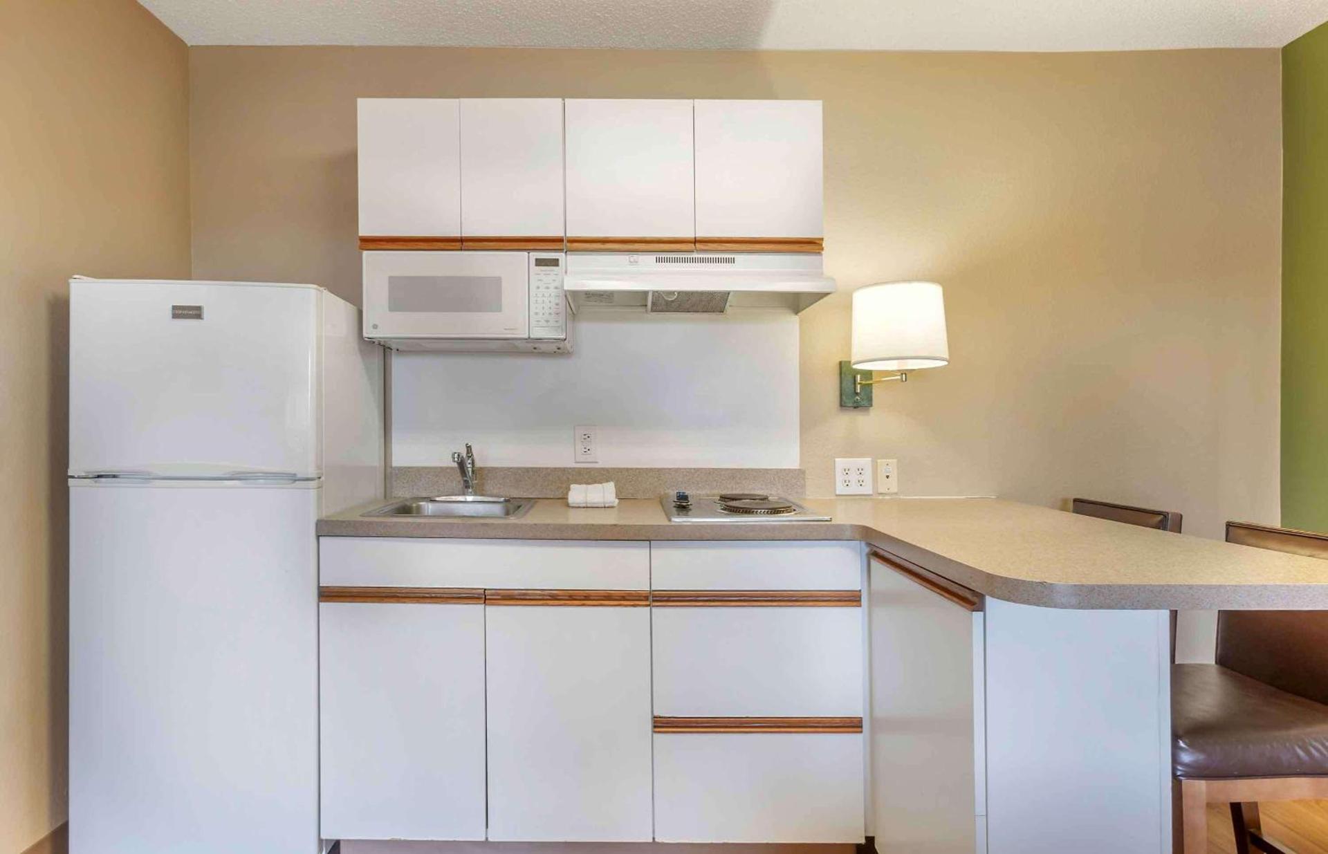 Extended Stay America Select Suites - Phoenix - Mesa - West photo 16