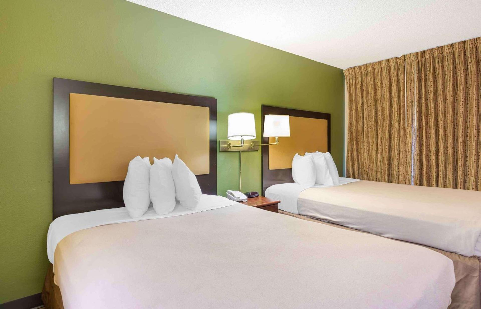 Studio 6 Suites Fresno North CA photo 24