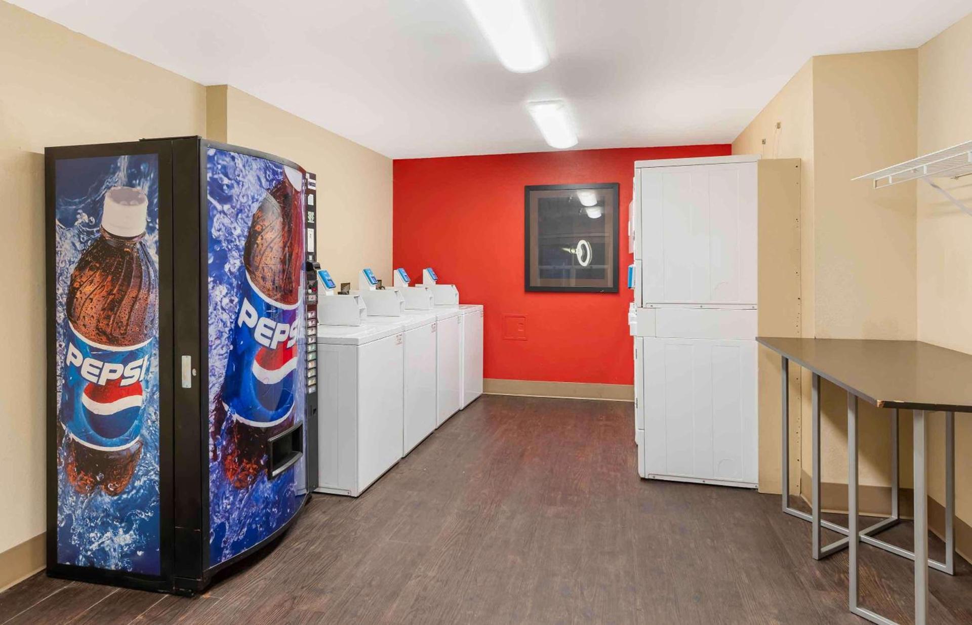 Studio 6 Suites Fresno North CA photo 38