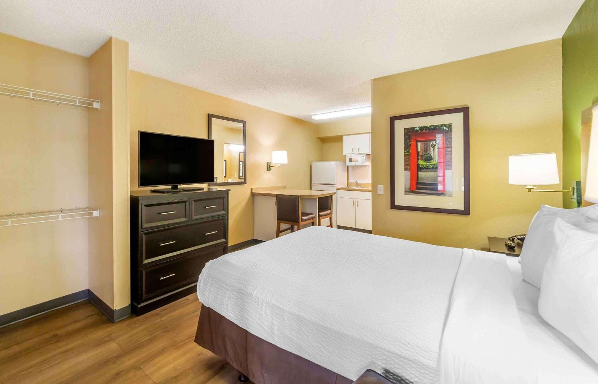 Extended Stay America Suites - Fort Lauderdale - Tamarac photo 11