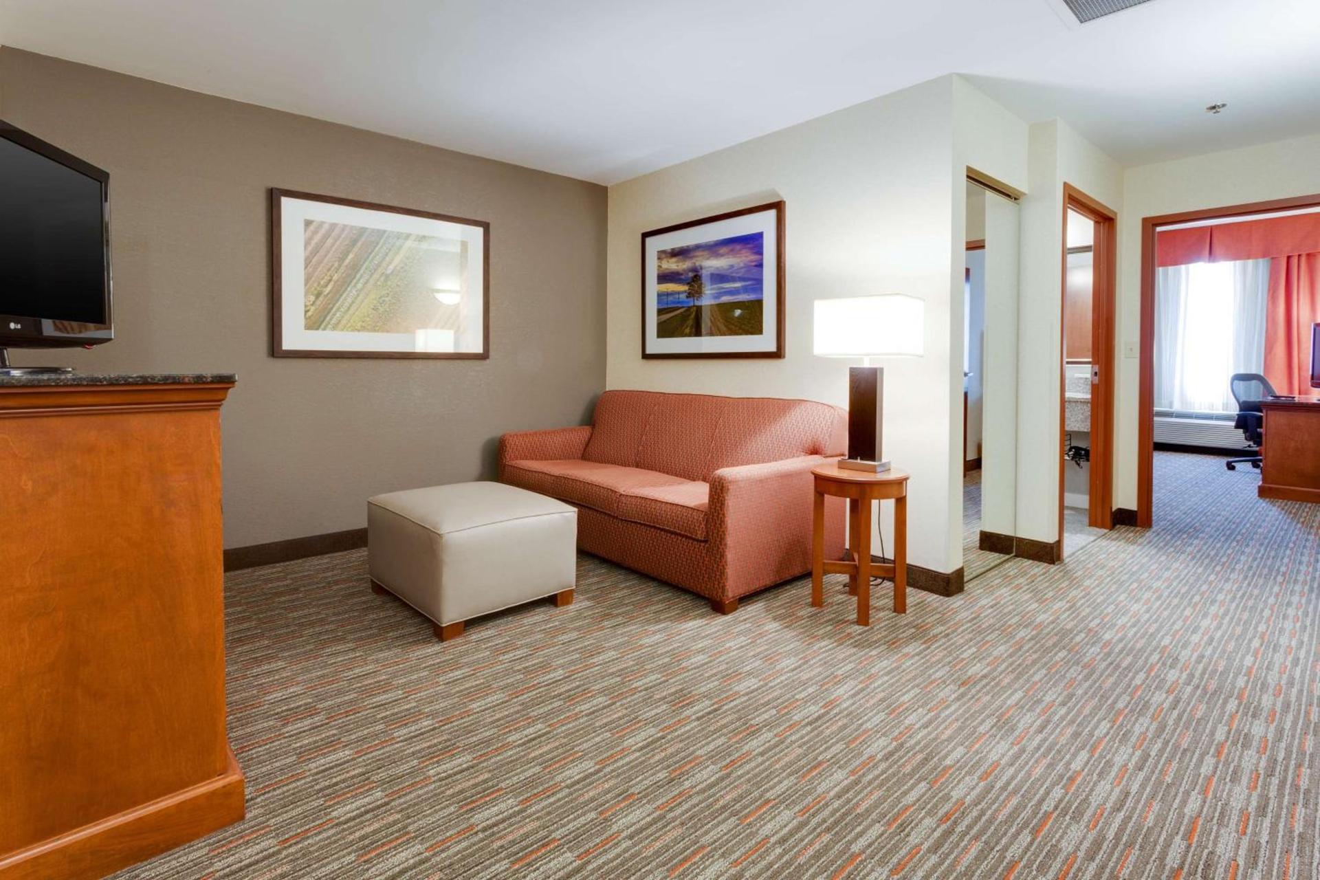 Drury Inn & Suites St. Louis/O'Fallon, IL photo 14