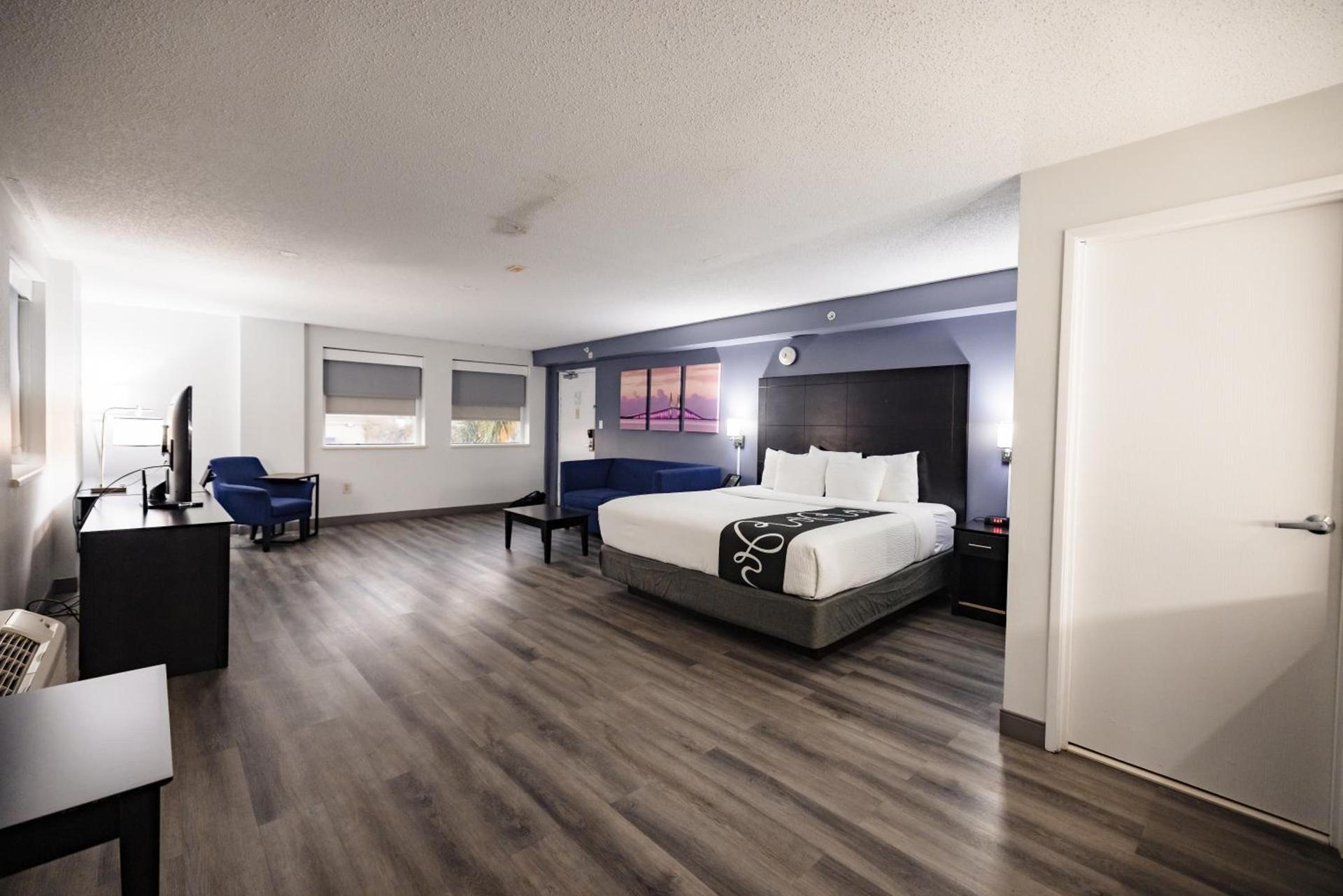 La Quinta Inn by Wyndham Tampa Near Busch Gardens photo 84