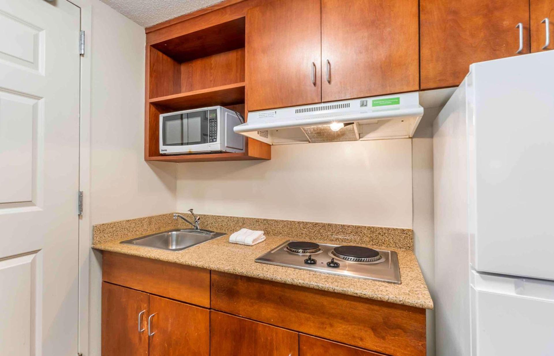 Extended Stay America Suites - Chesapeake - Greenbrier Circle photo 14