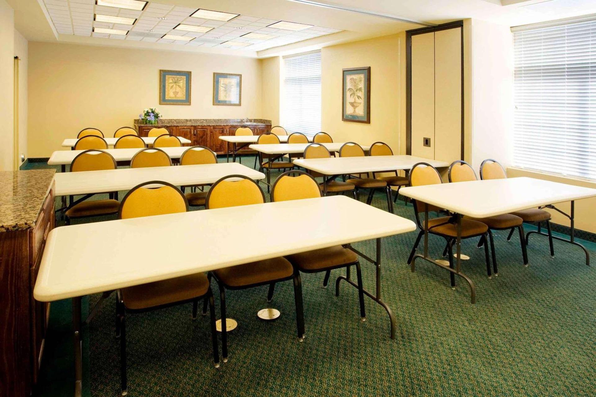 Extended Stay America Suites - Chesapeake - Greenbrier Circle photo 38
