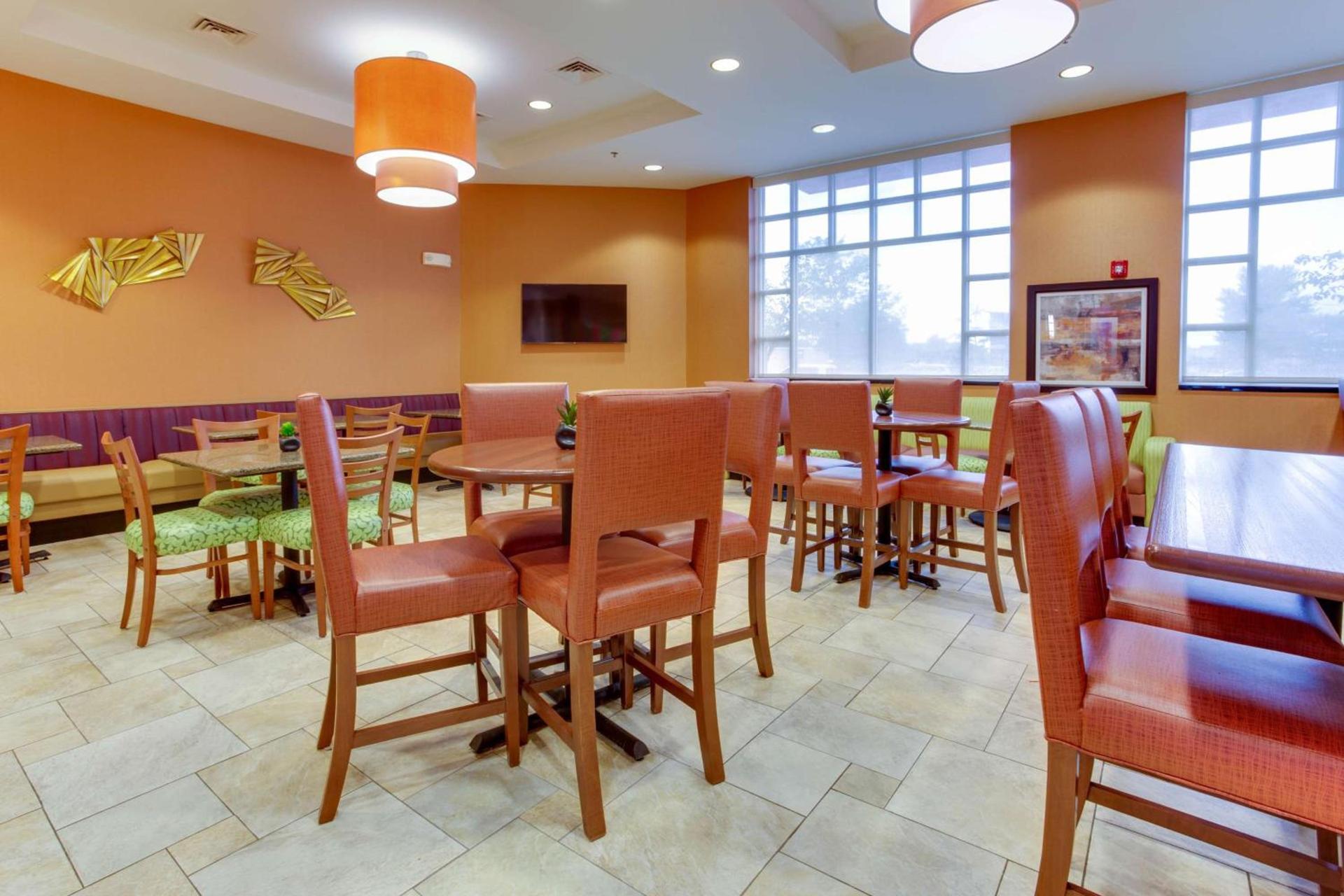 Drury Inn & Suites West Des Moines photo 9