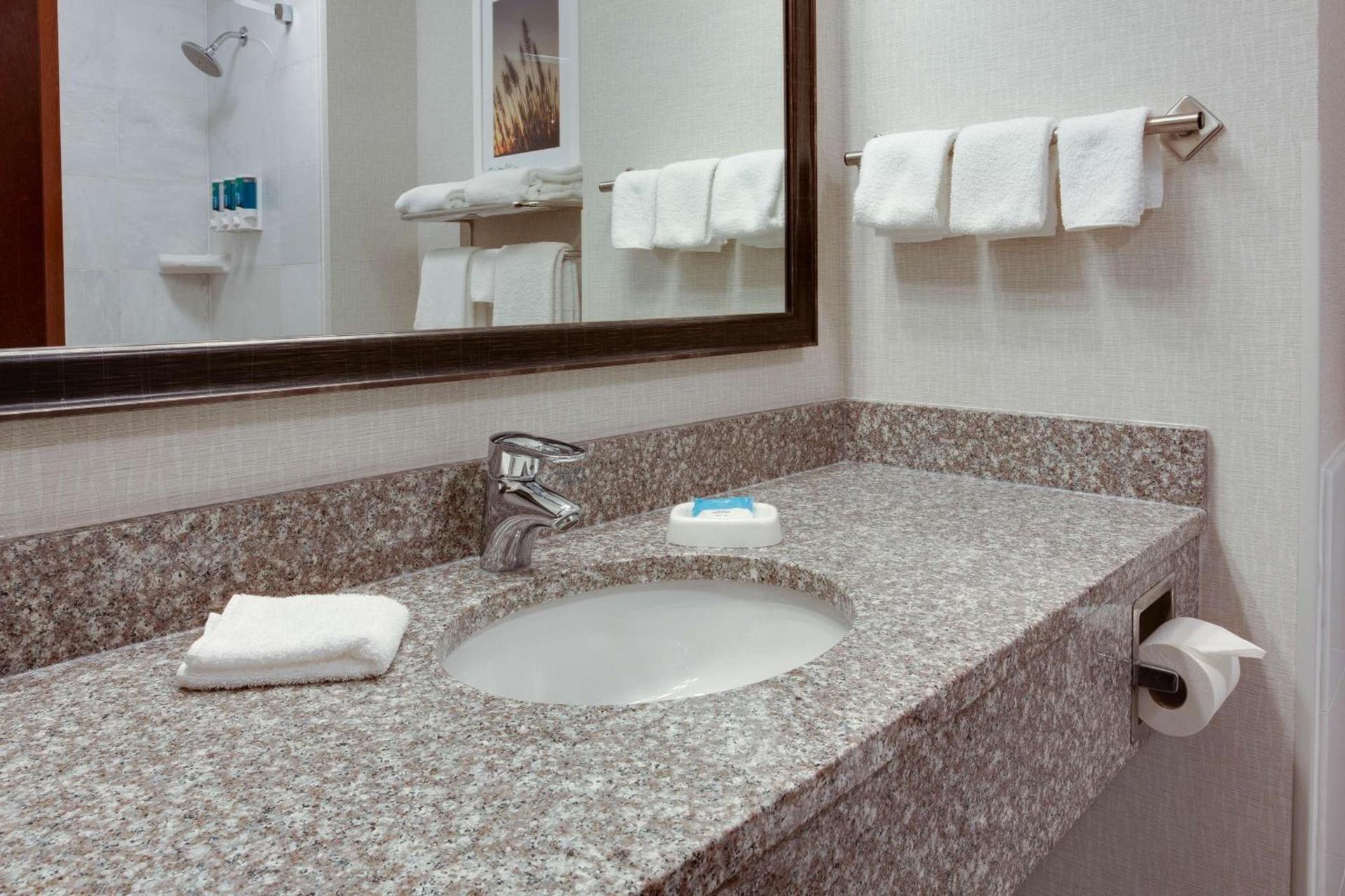 Drury Inn & Suites West Des Moines photo 25