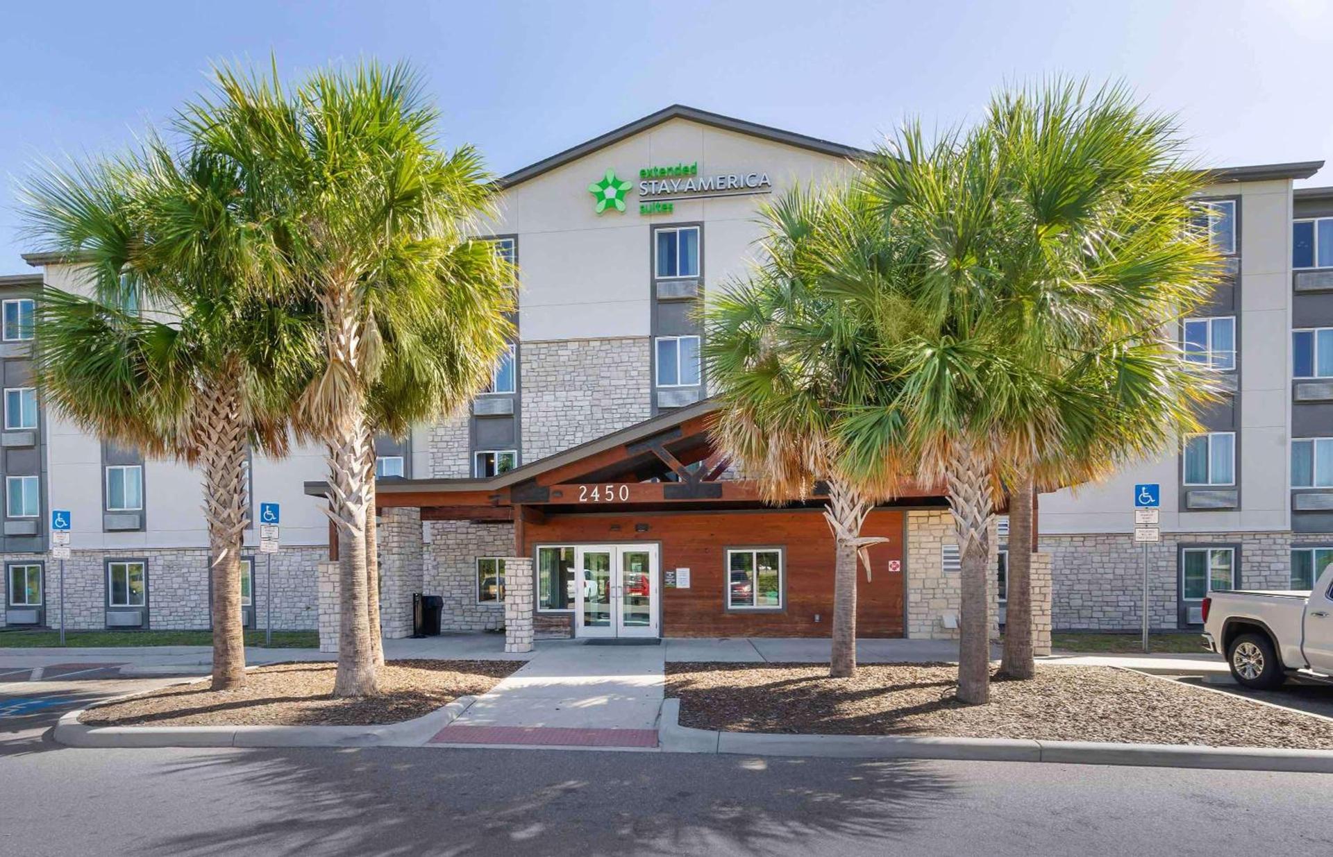 Extended Stay America Select Suites - Tampa - Brandon - East photo 1