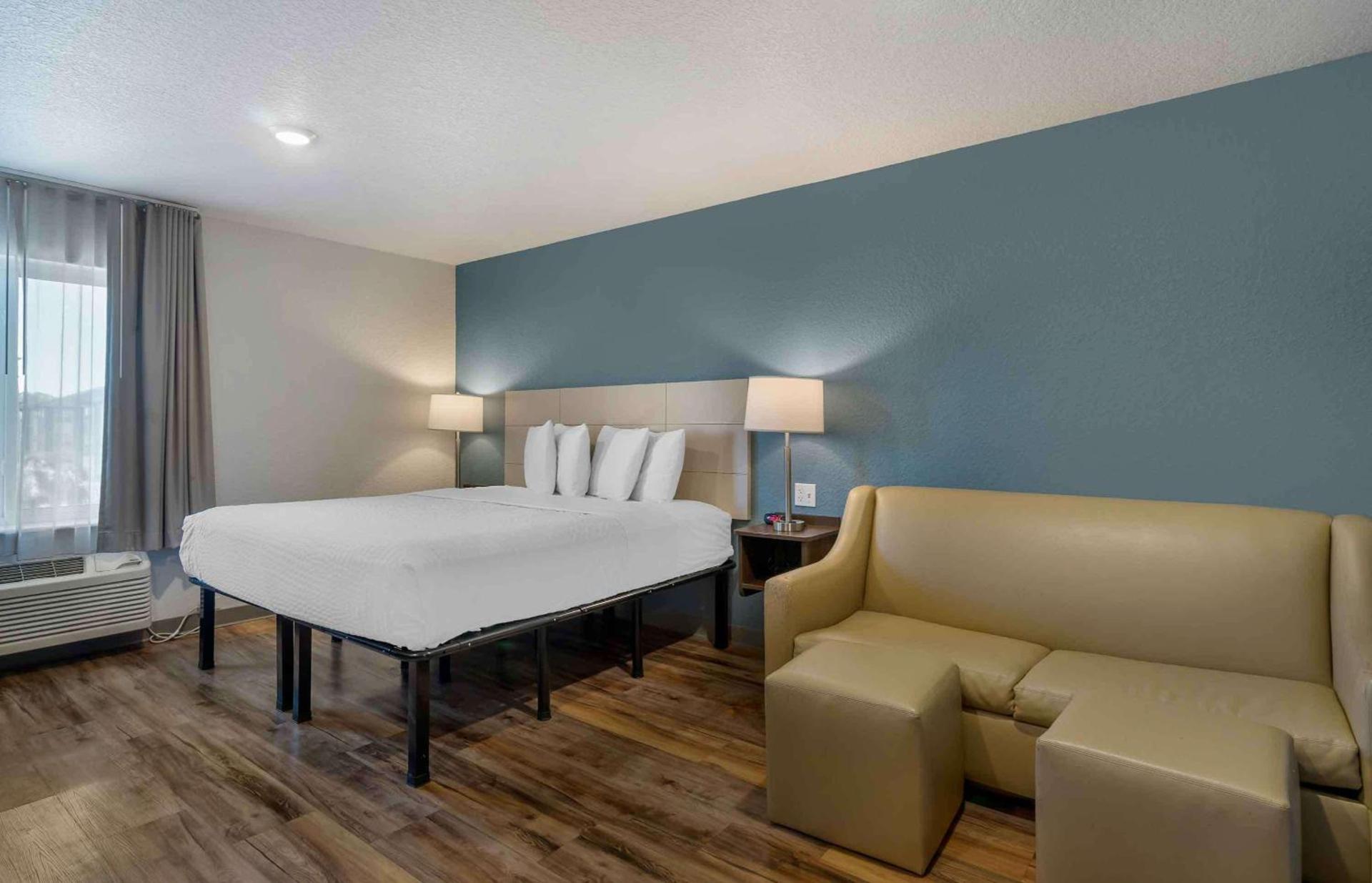 Extended Stay America Select Suites - Tampa - Brandon - East photo 20