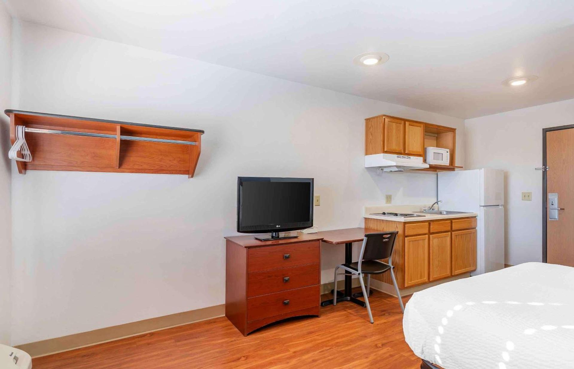 Extended Stay America Select Suites - Omaha - Southwest photo 7