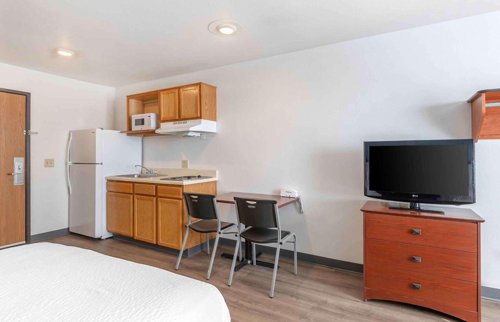 Extended Stay America Select Suites - Omaha - Southwest photo 12