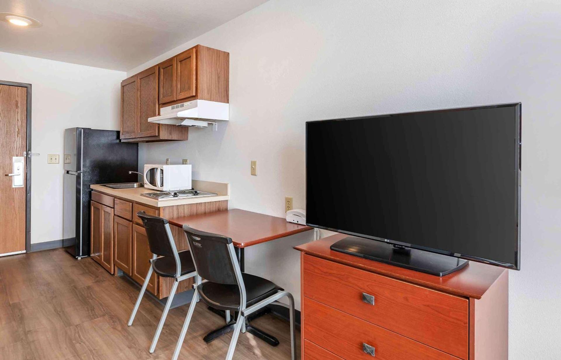Extended Stay America Select Suites - Omaha - Southwest photo 15