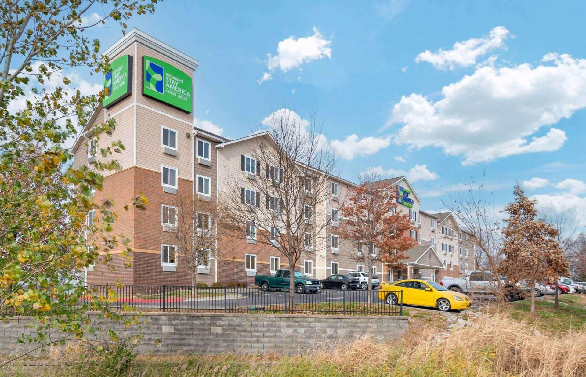 Extended Stay America Select Suites - Kansas City - Stadium photo 2