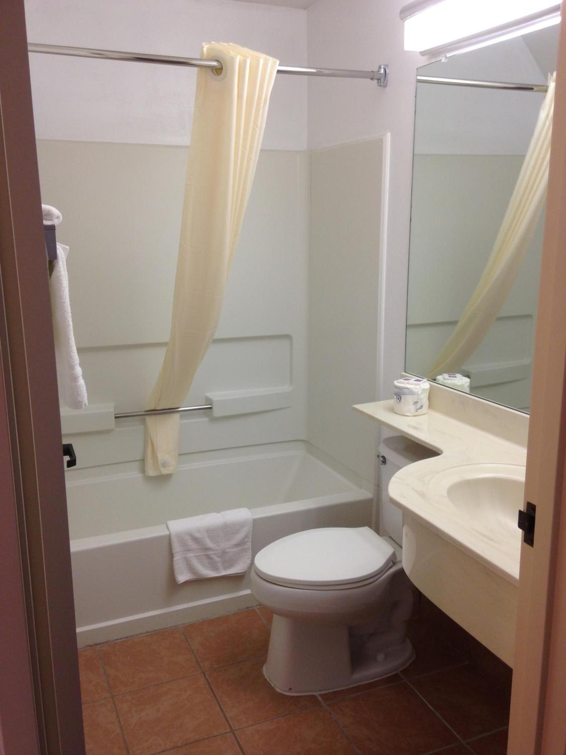 Motel 6-Olathe, KS photo 36