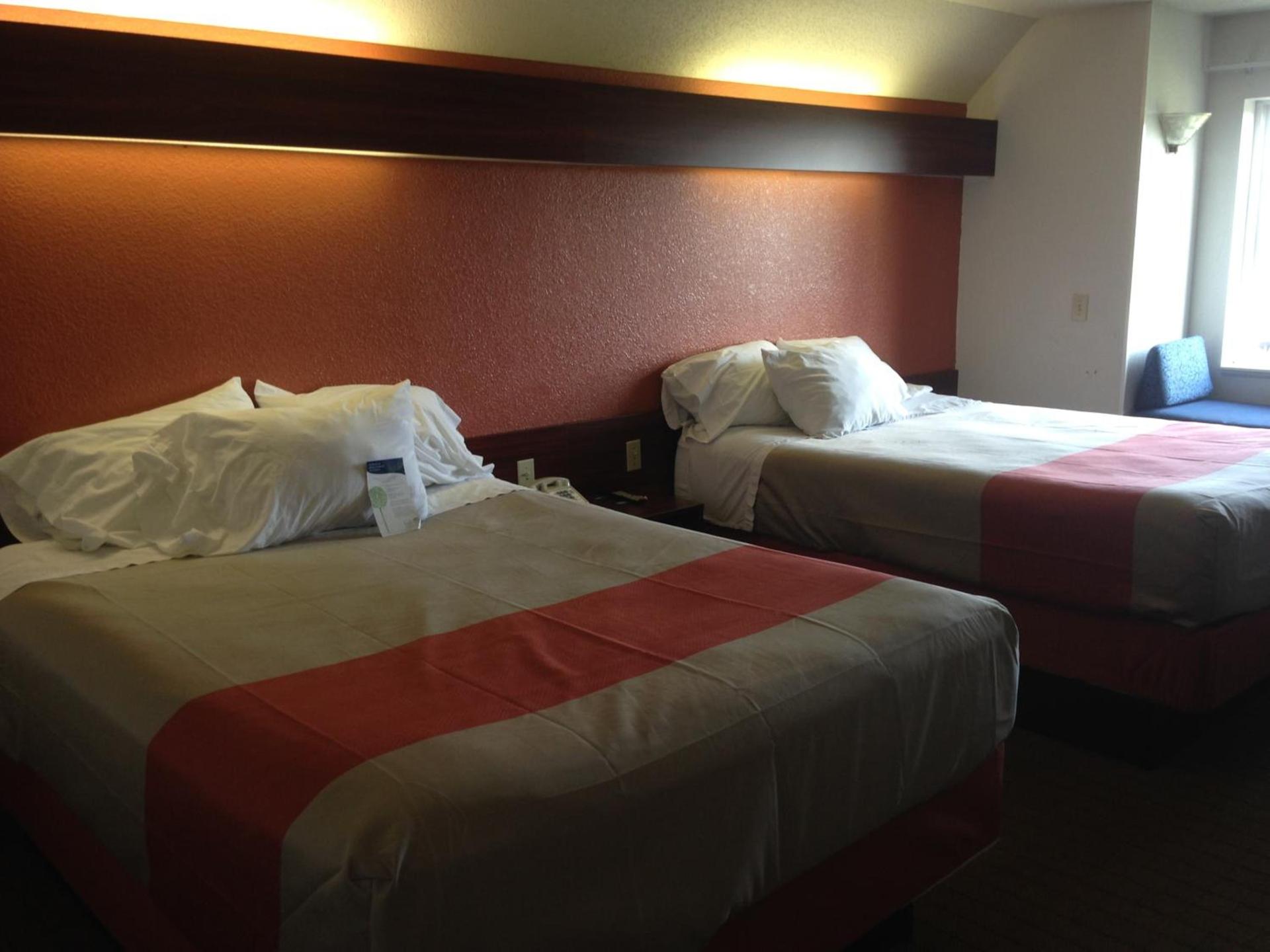 Motel 6-Olathe, KS photo 34