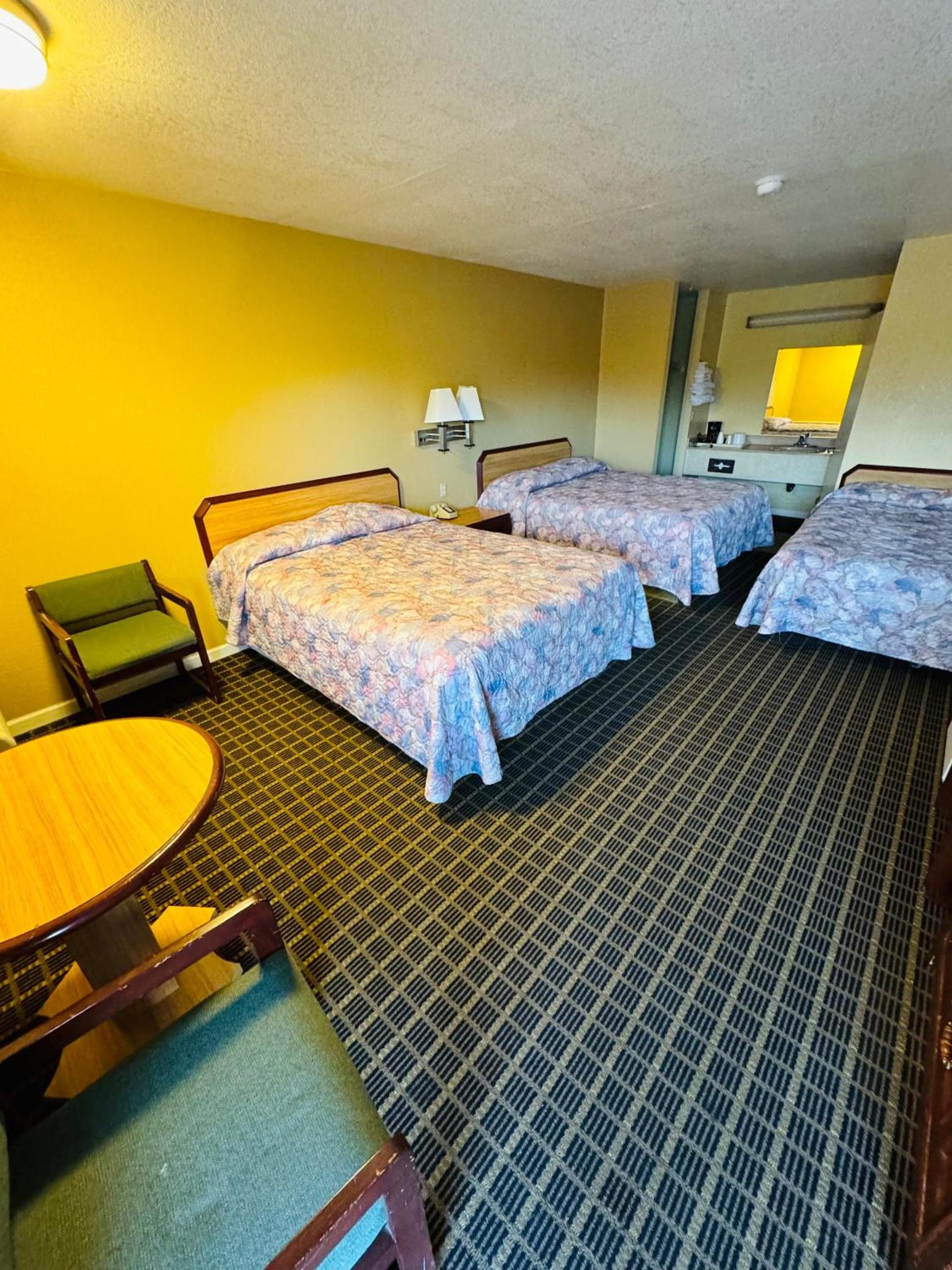 Mount Whitney Motel photo 8