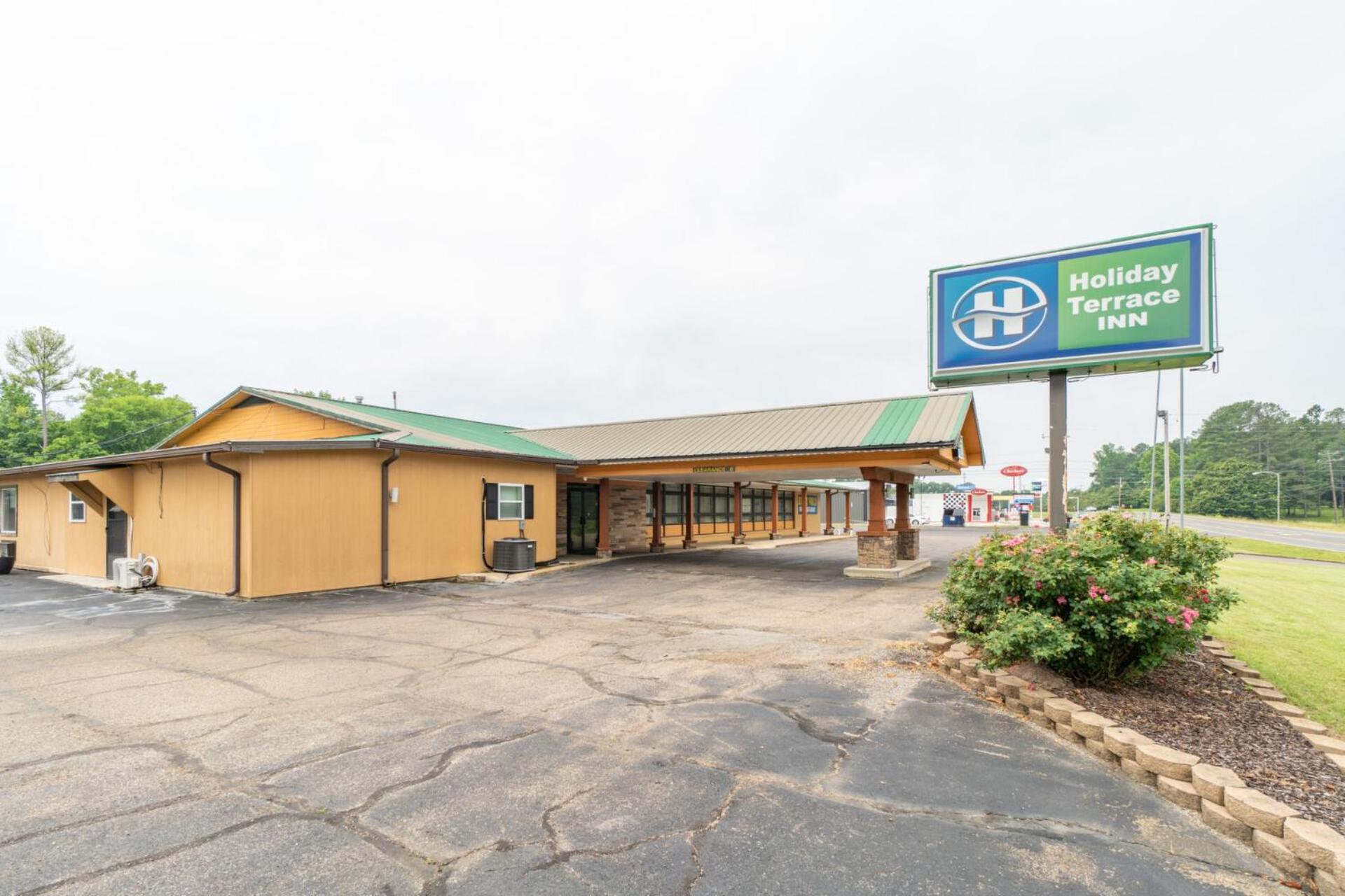 Holiday Terrace Motel photo 17