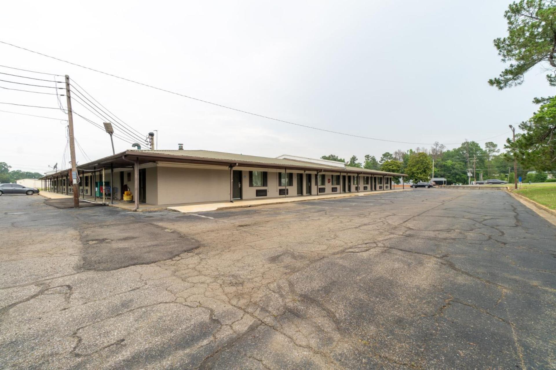 Holiday Terrace Motel photo 19