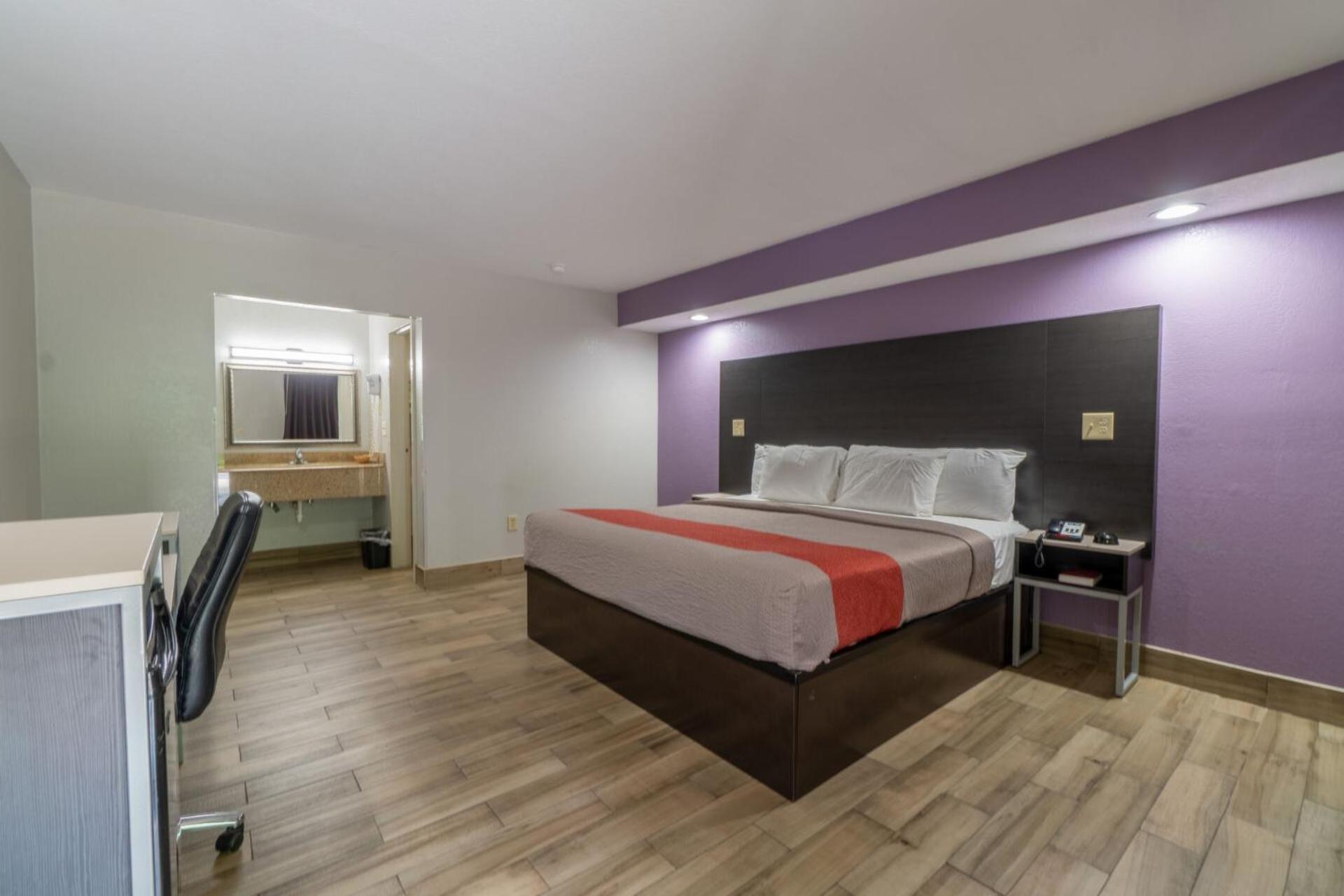 Holiday Terrace Motel photo 31