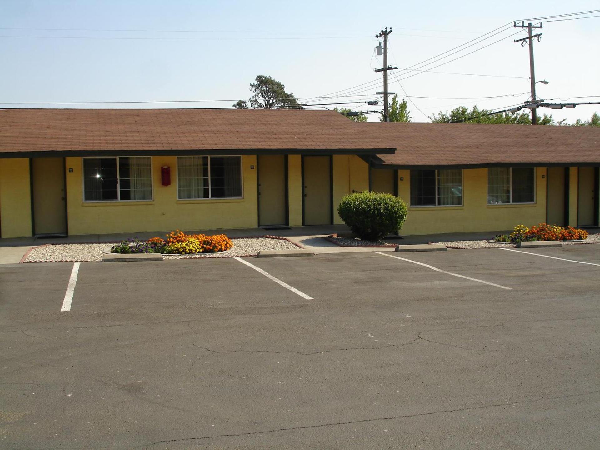 Lakeview Inn photo 10