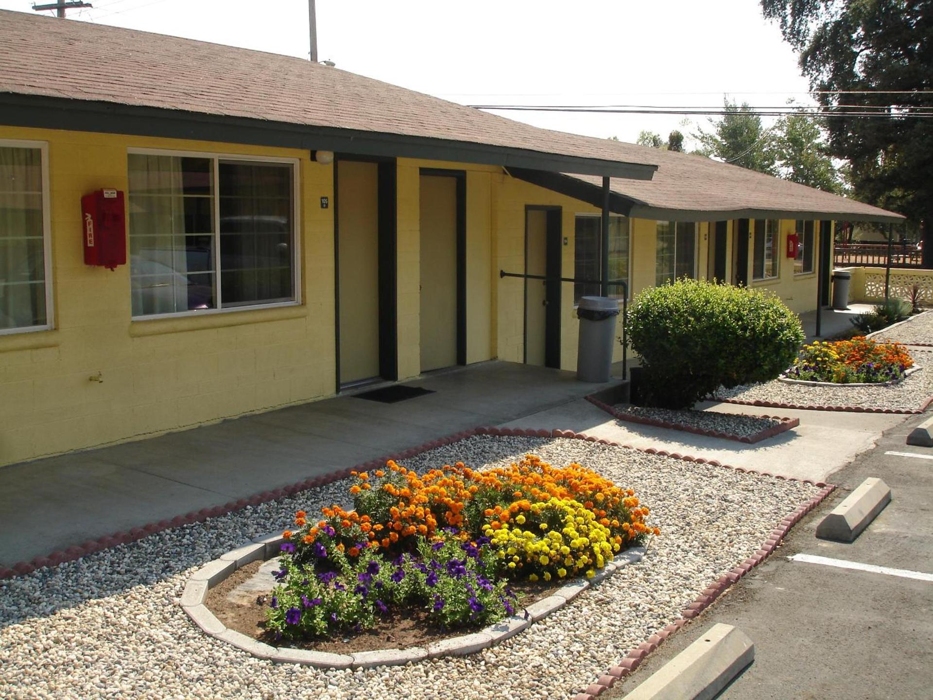 Lakeview Inn photo 9